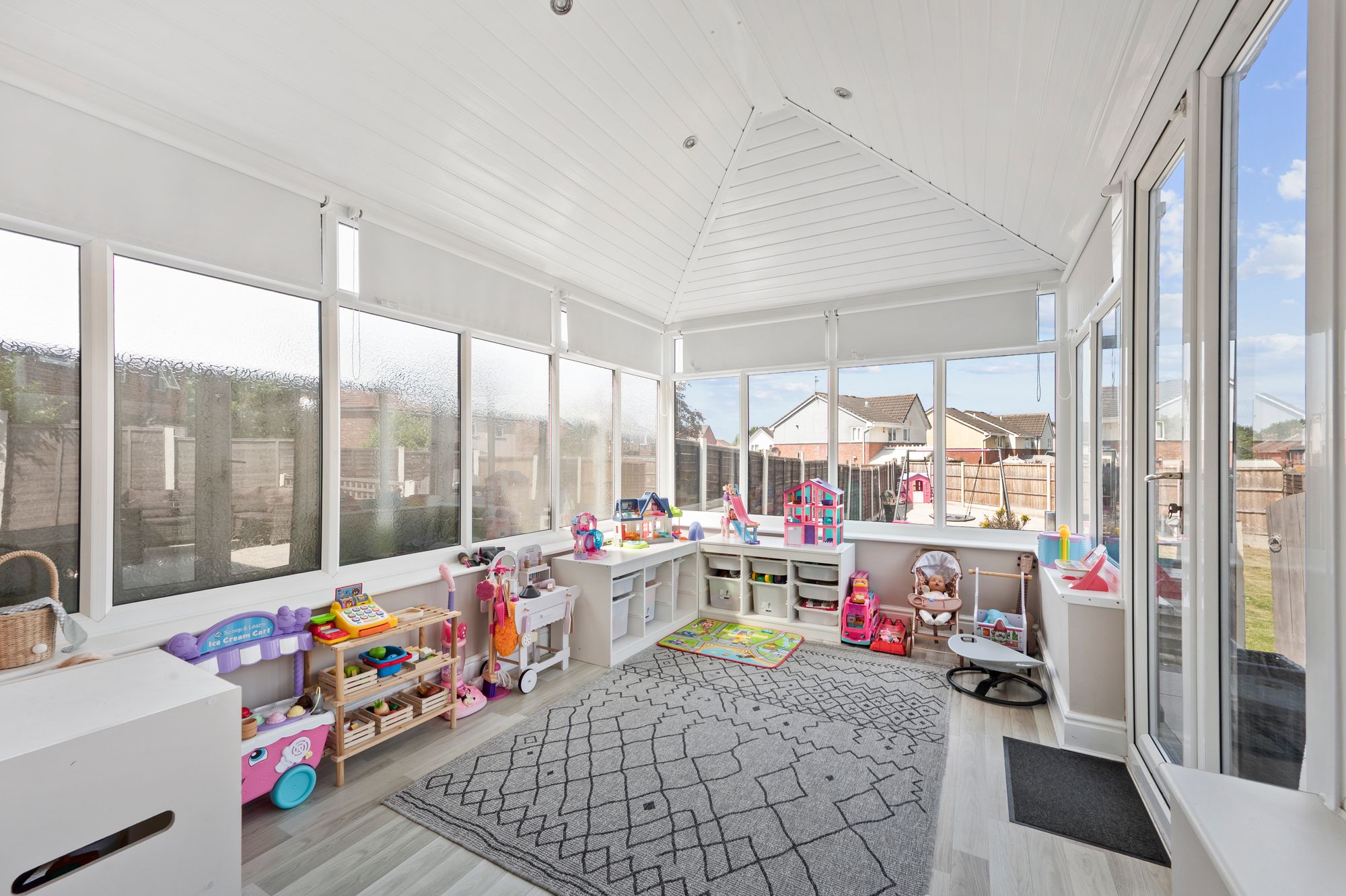 Chisnall Avenue, St. Helens, WA10
