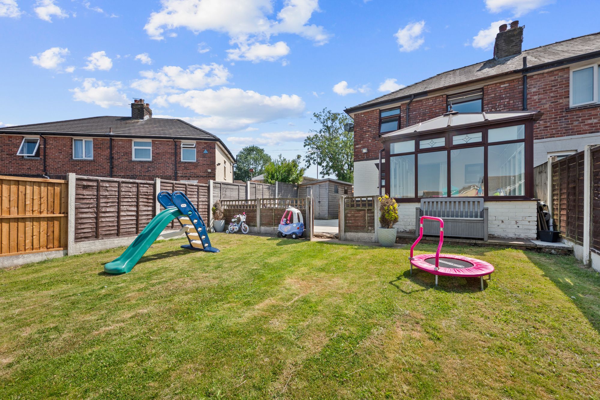 Chisnall Avenue, St. Helens, WA10