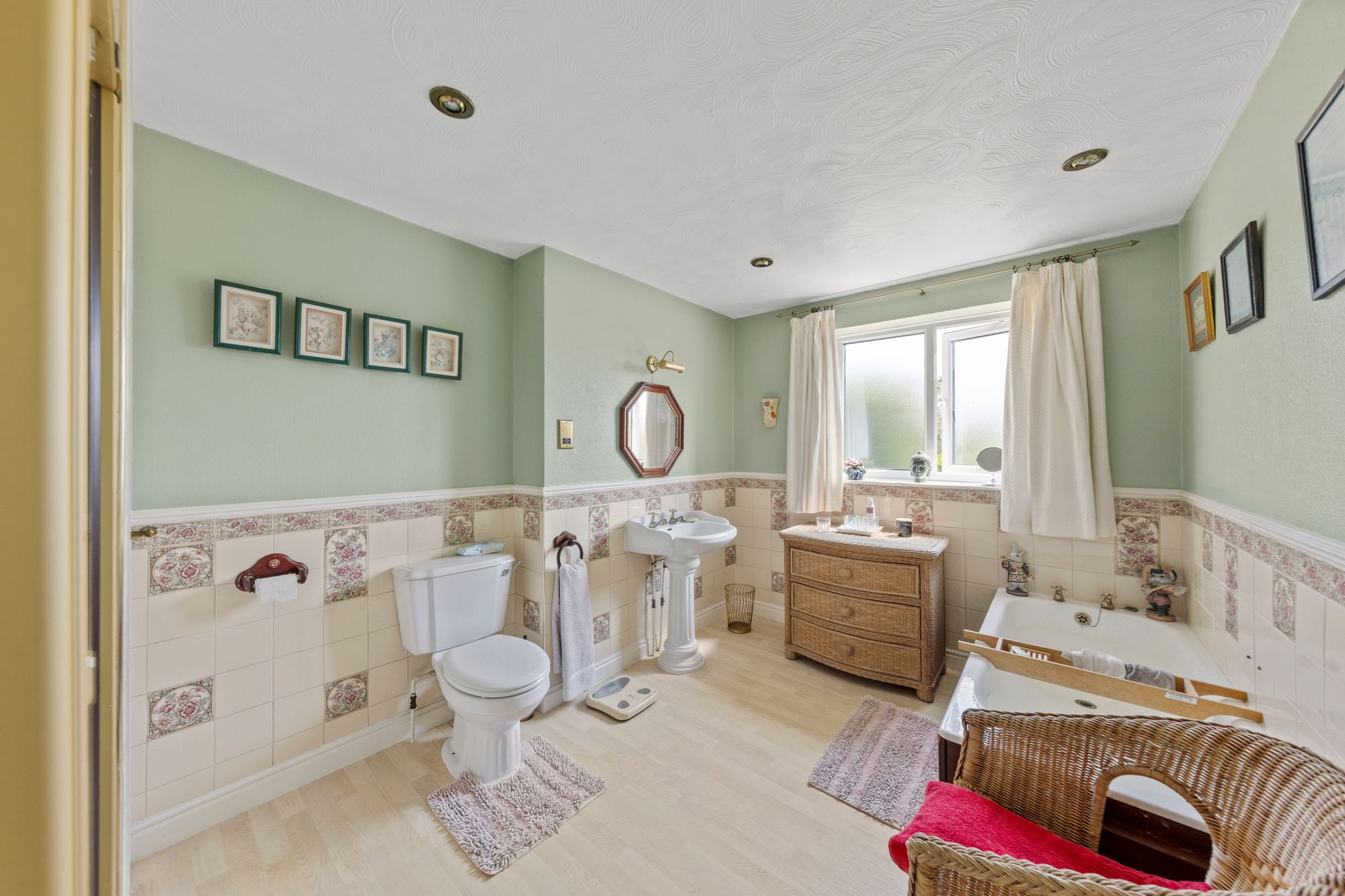 Lord Street, Croft, WA3