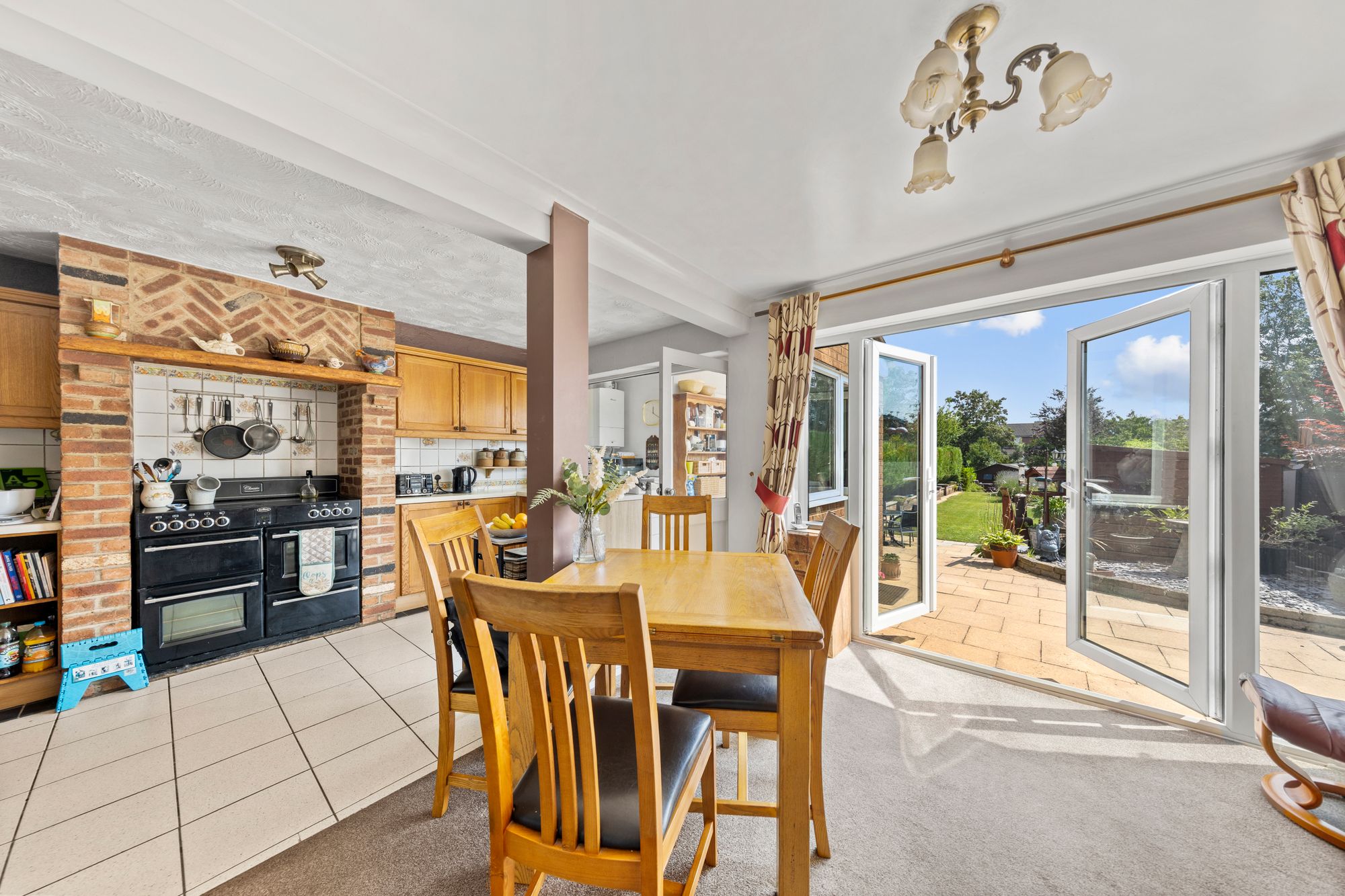 Lord Street, Croft, WA3
