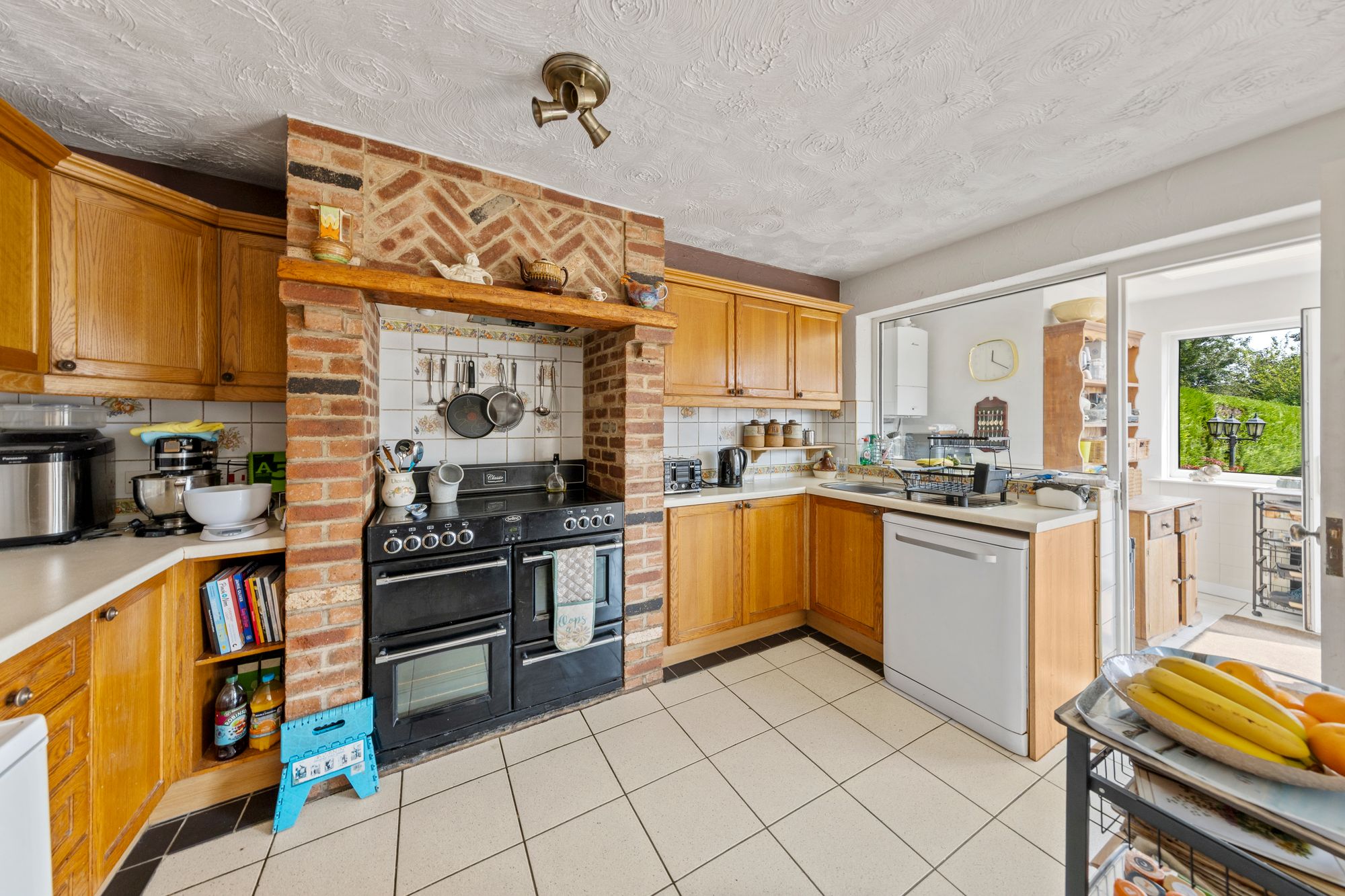 Lord Street, Croft, WA3