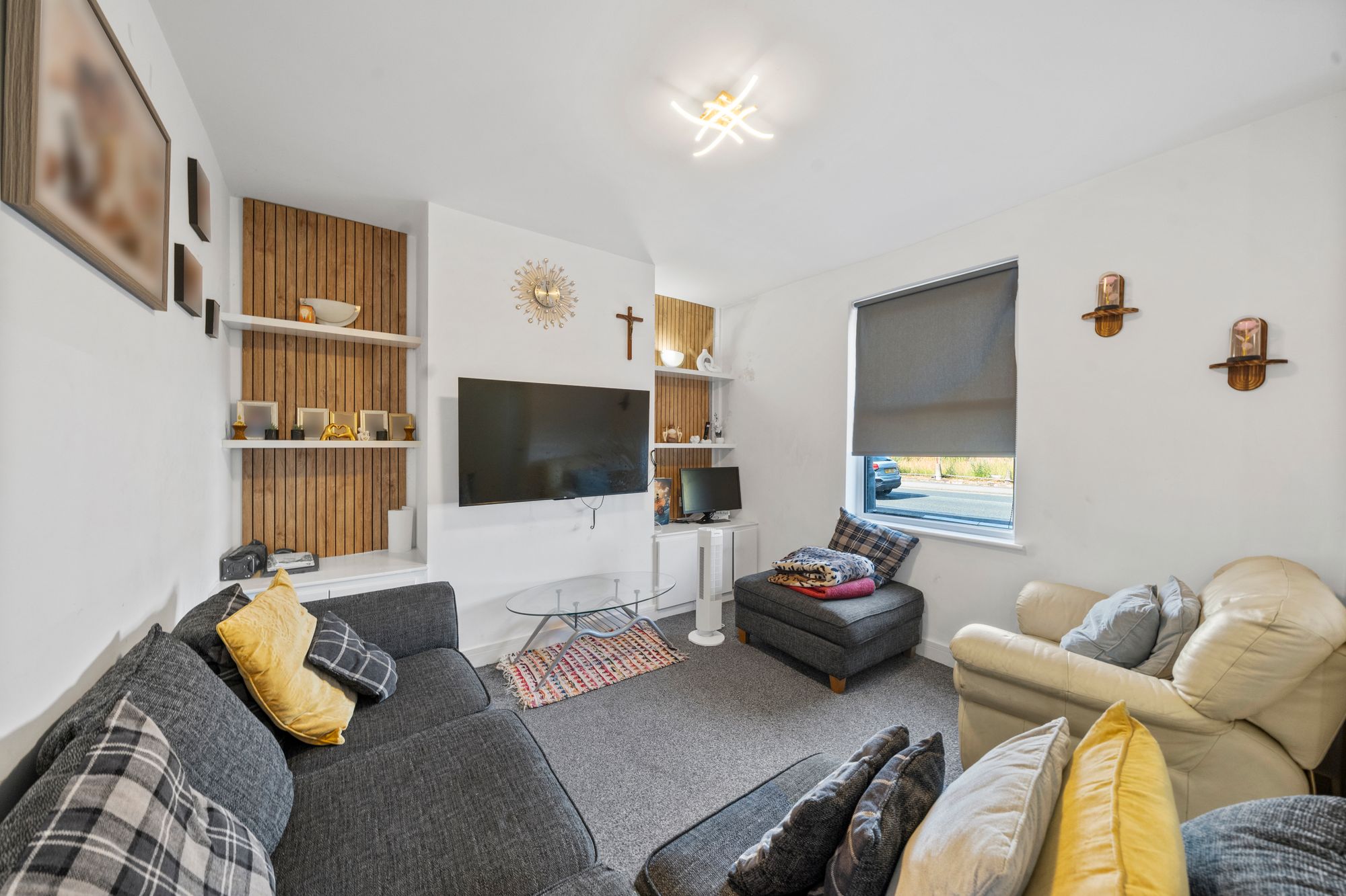 Leigh Road, Leigh, WN7