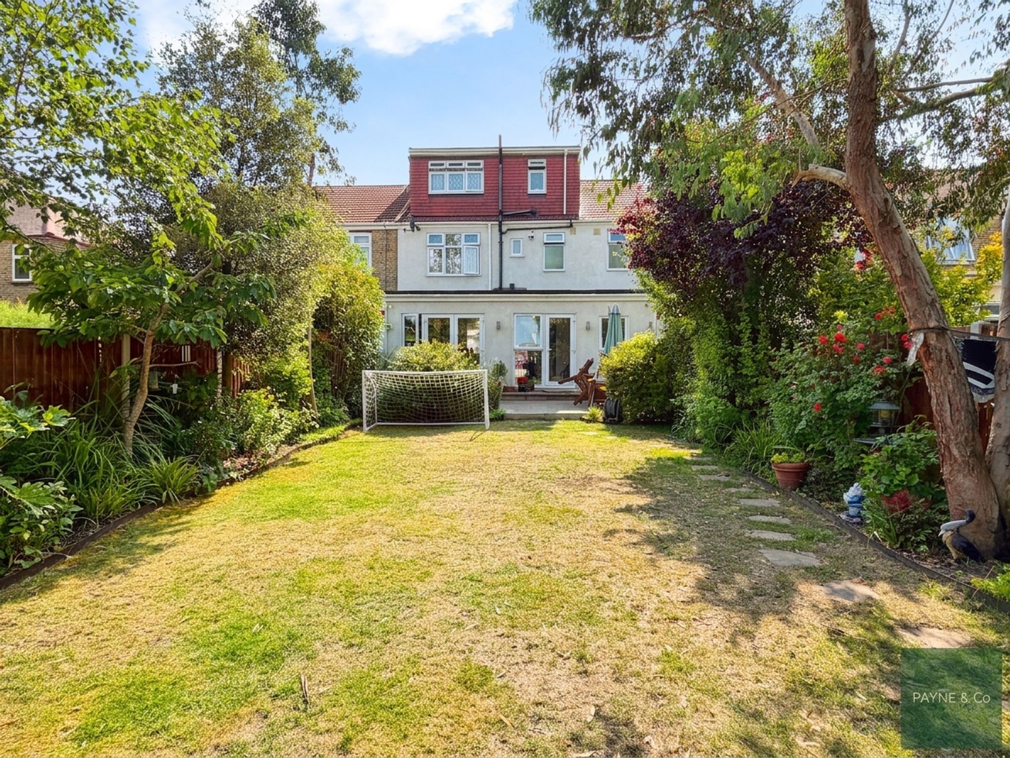 Highcliffe Gardens, Ilford, IG4
