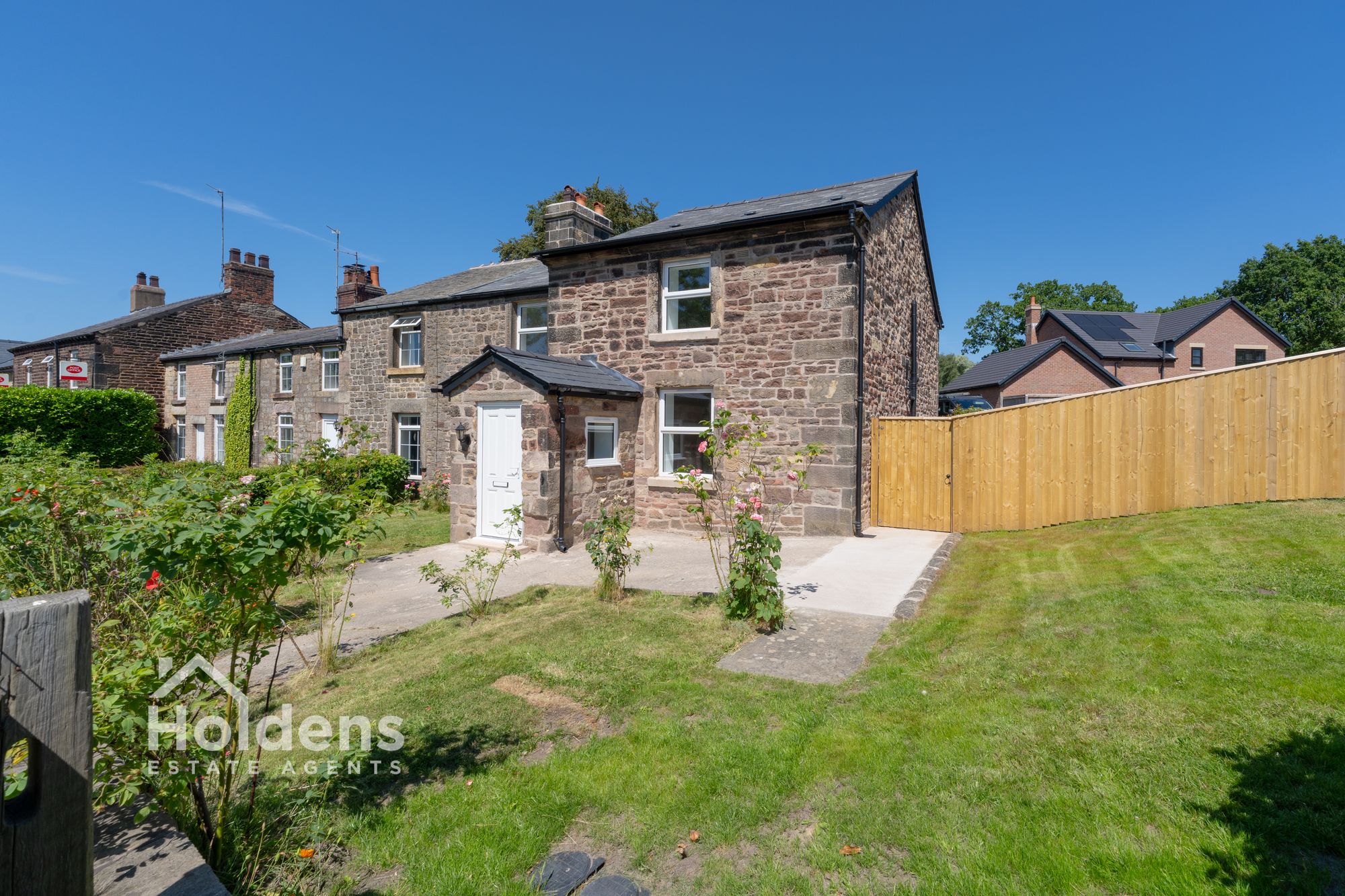 The Straits, Hoghton, PR5