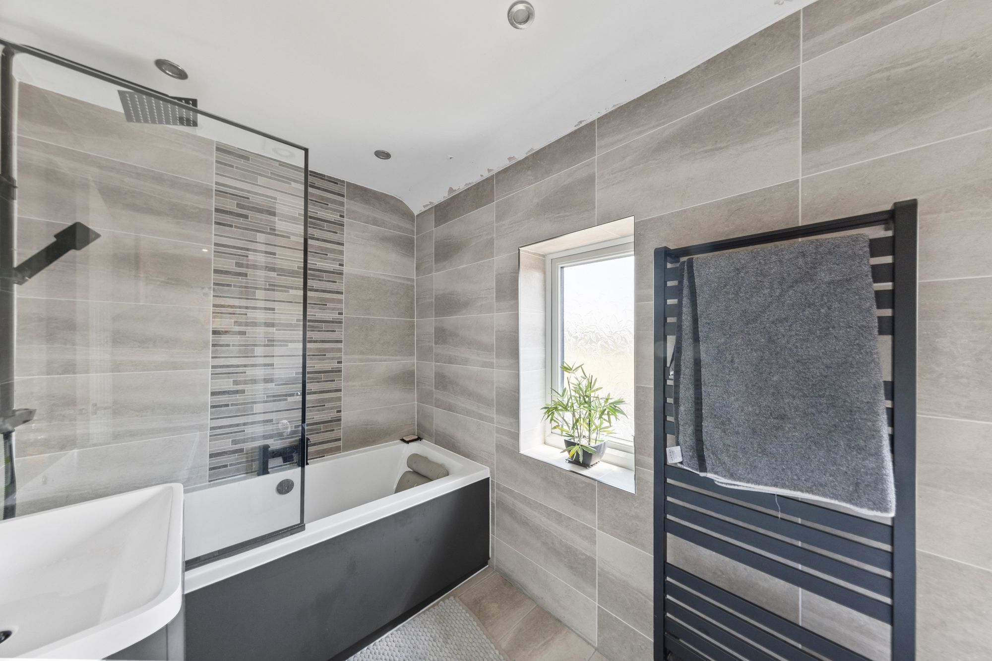 Alder Road, Lowton, WA3