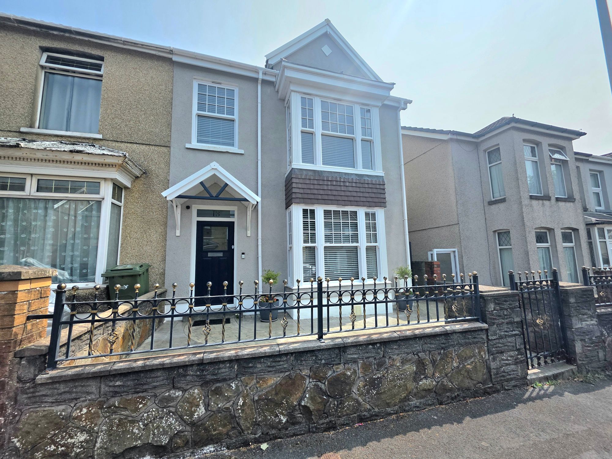 King George Avenue, Llanelli, SA15