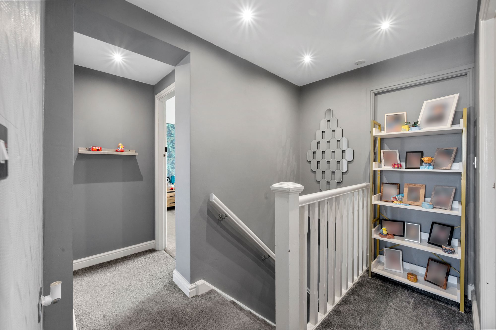 Ainsworth Road, Dentons Green, WA10