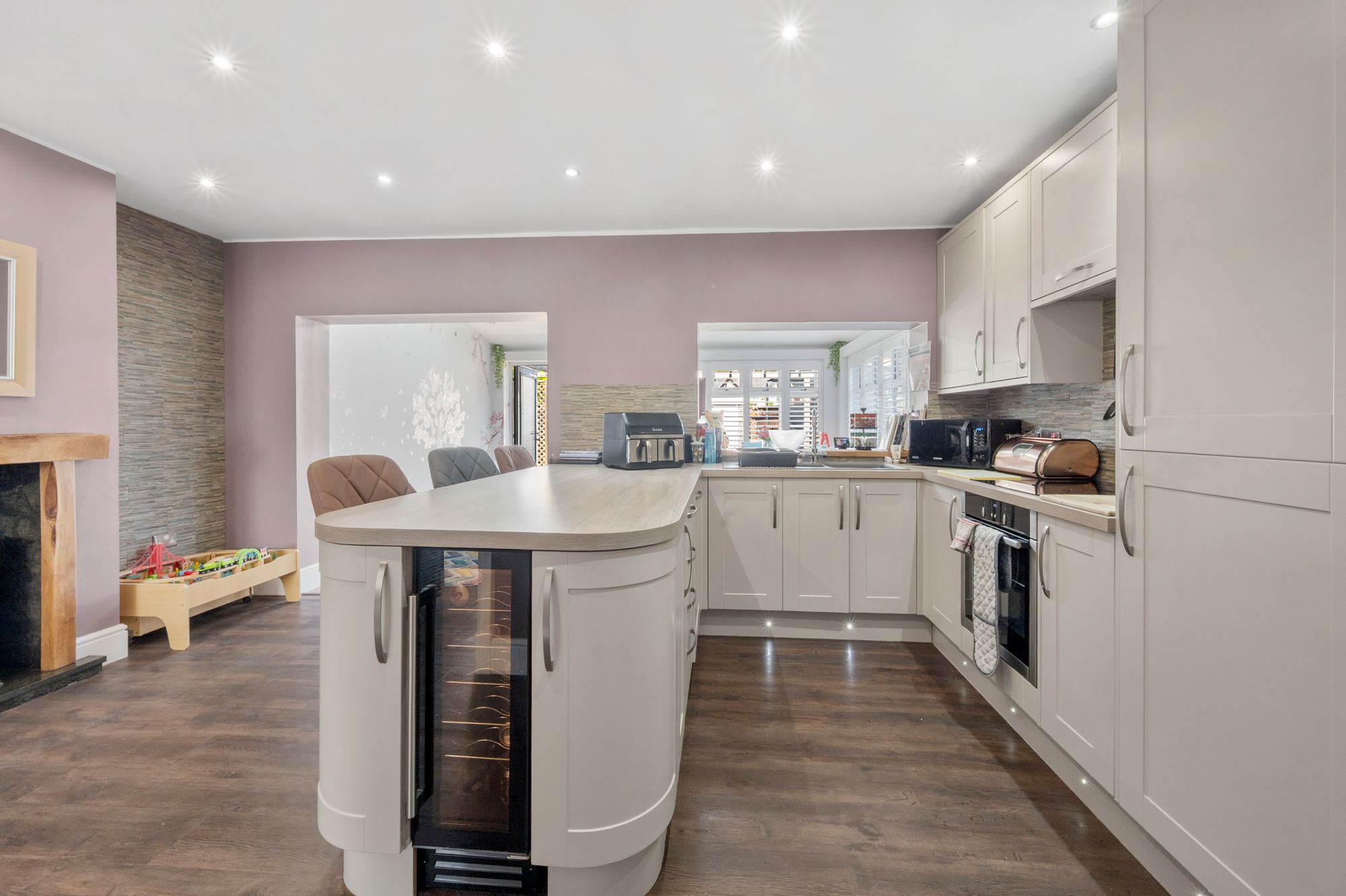 Ainsworth Road, Dentons Green, WA10