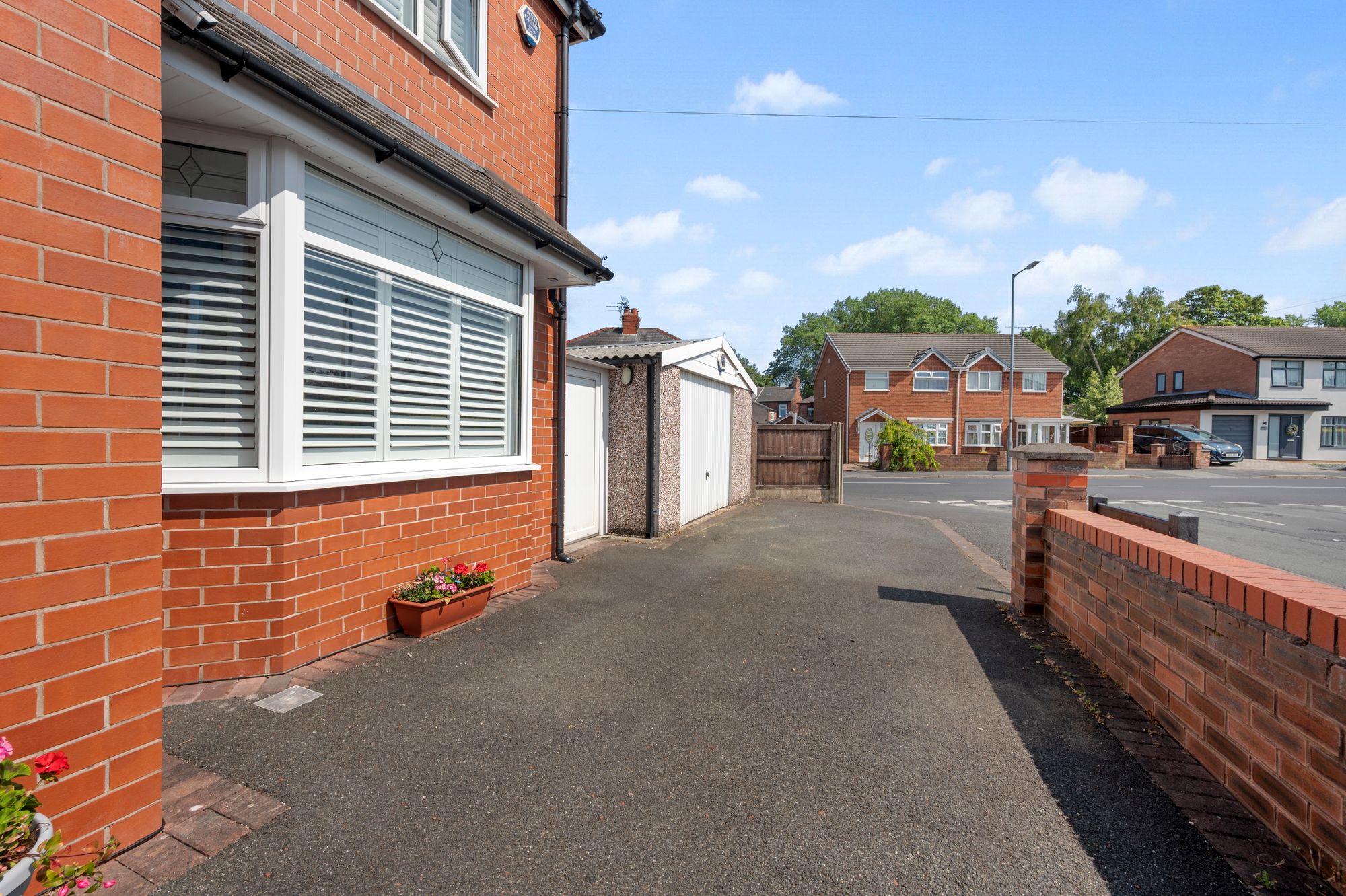 Ainsworth Road, Dentons Green, WA10