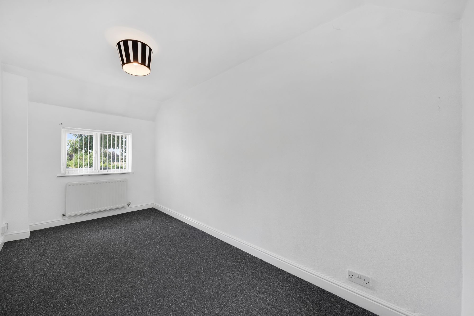 Liverpool Road, Widnes, WA8