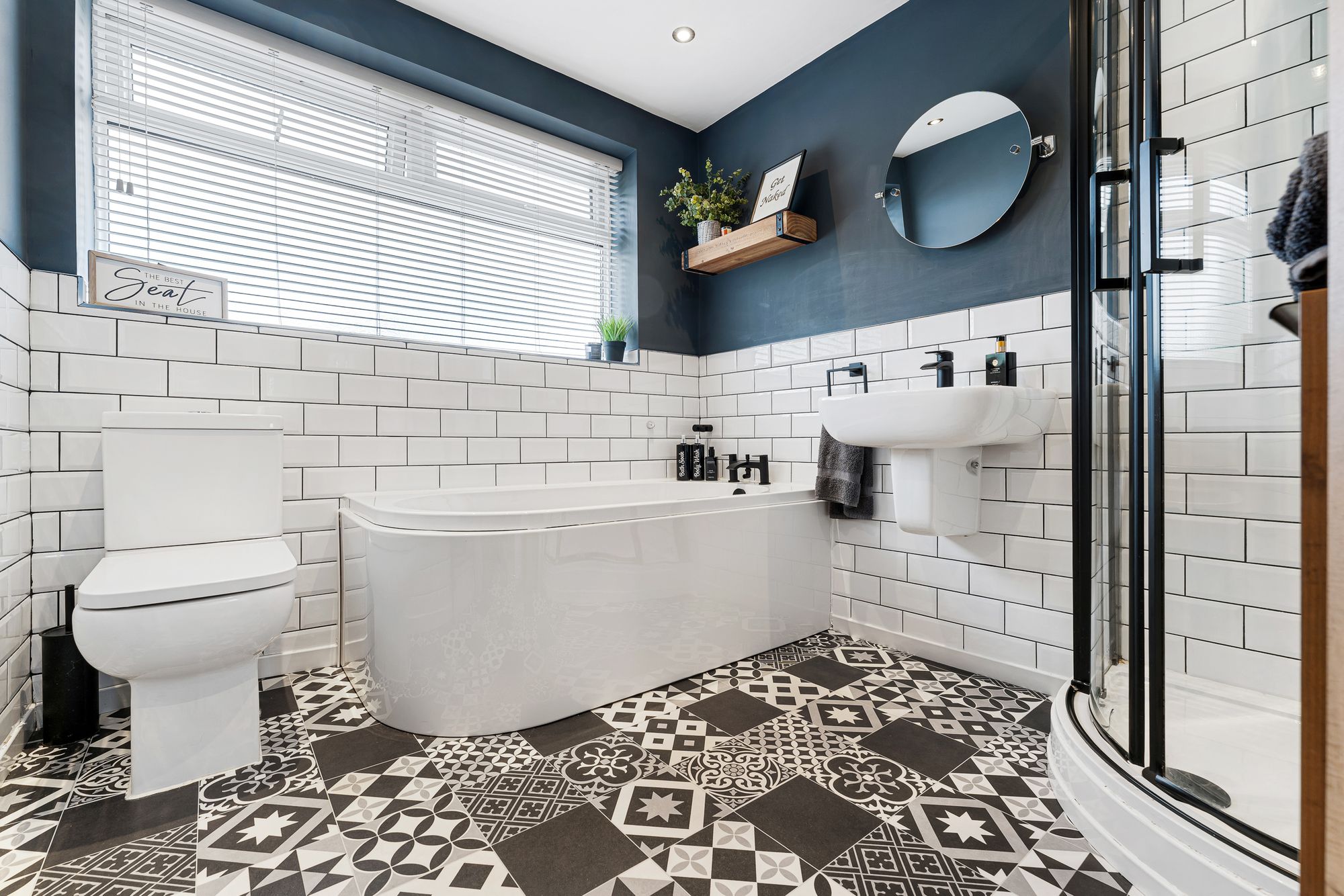St. Marys Road, Halton, WA7