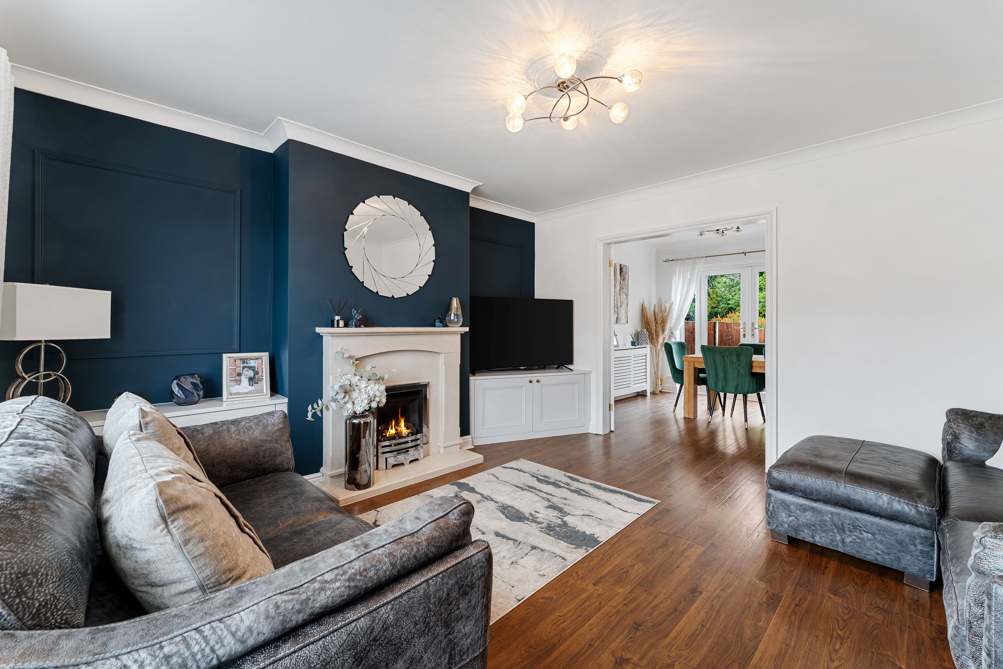 St. Marys Road, Halton, WA7