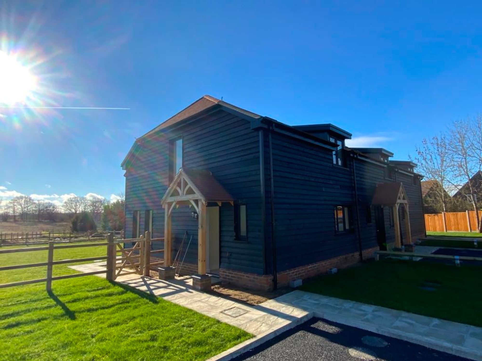 1 Haybarn Close, Addington