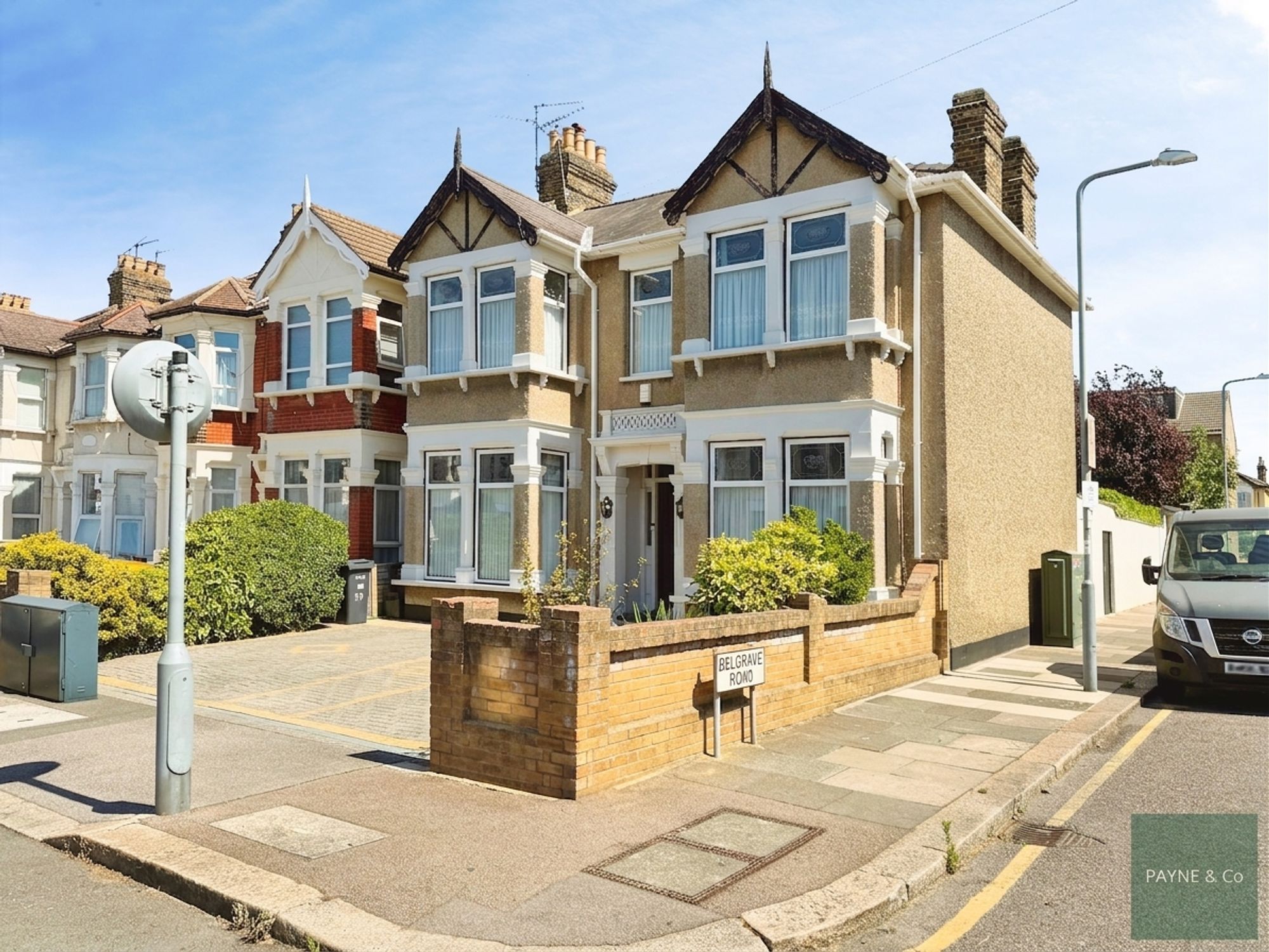 De Vere Gardens, Ilford, IG1