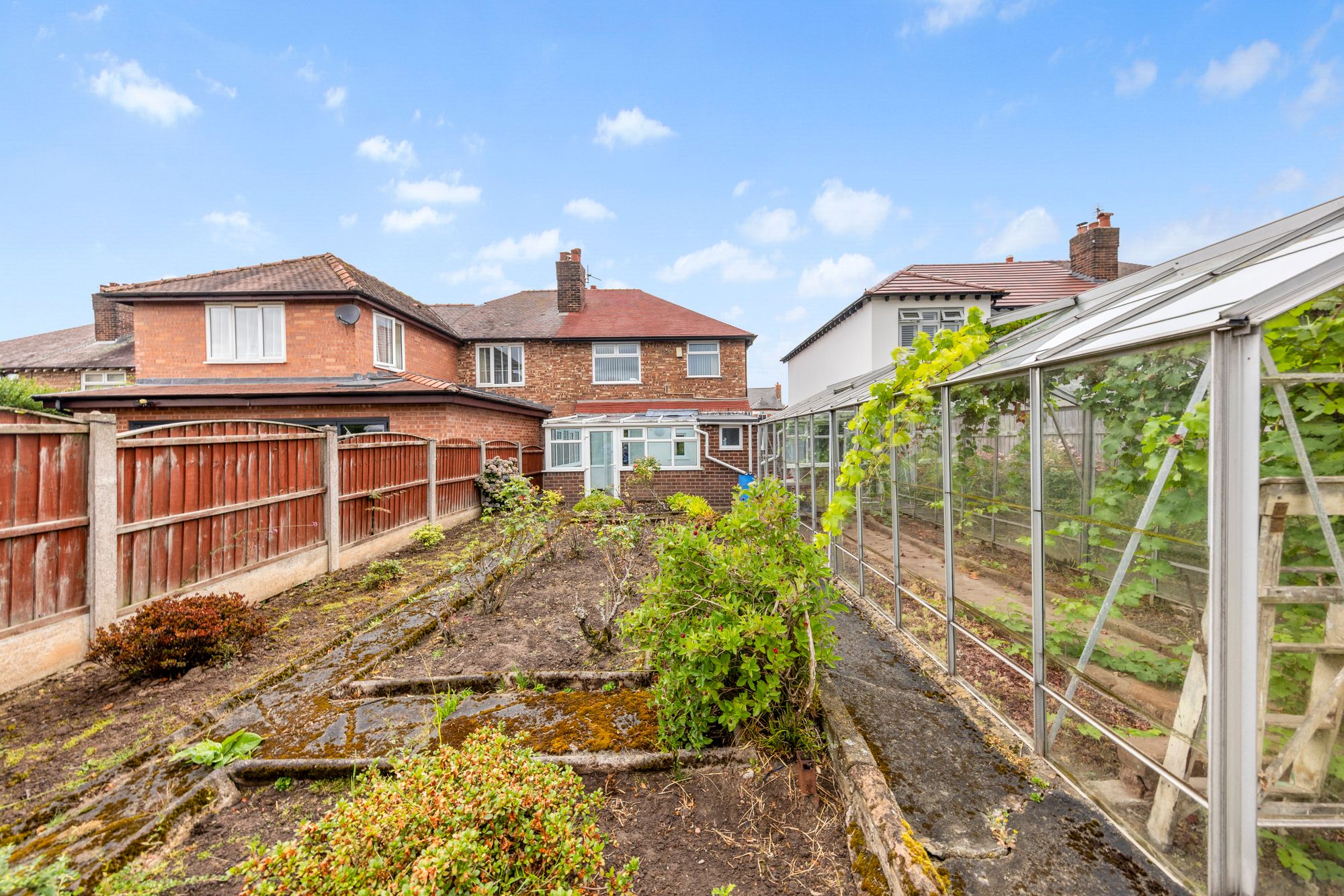 Chester Road, Stockton Heath, WA4