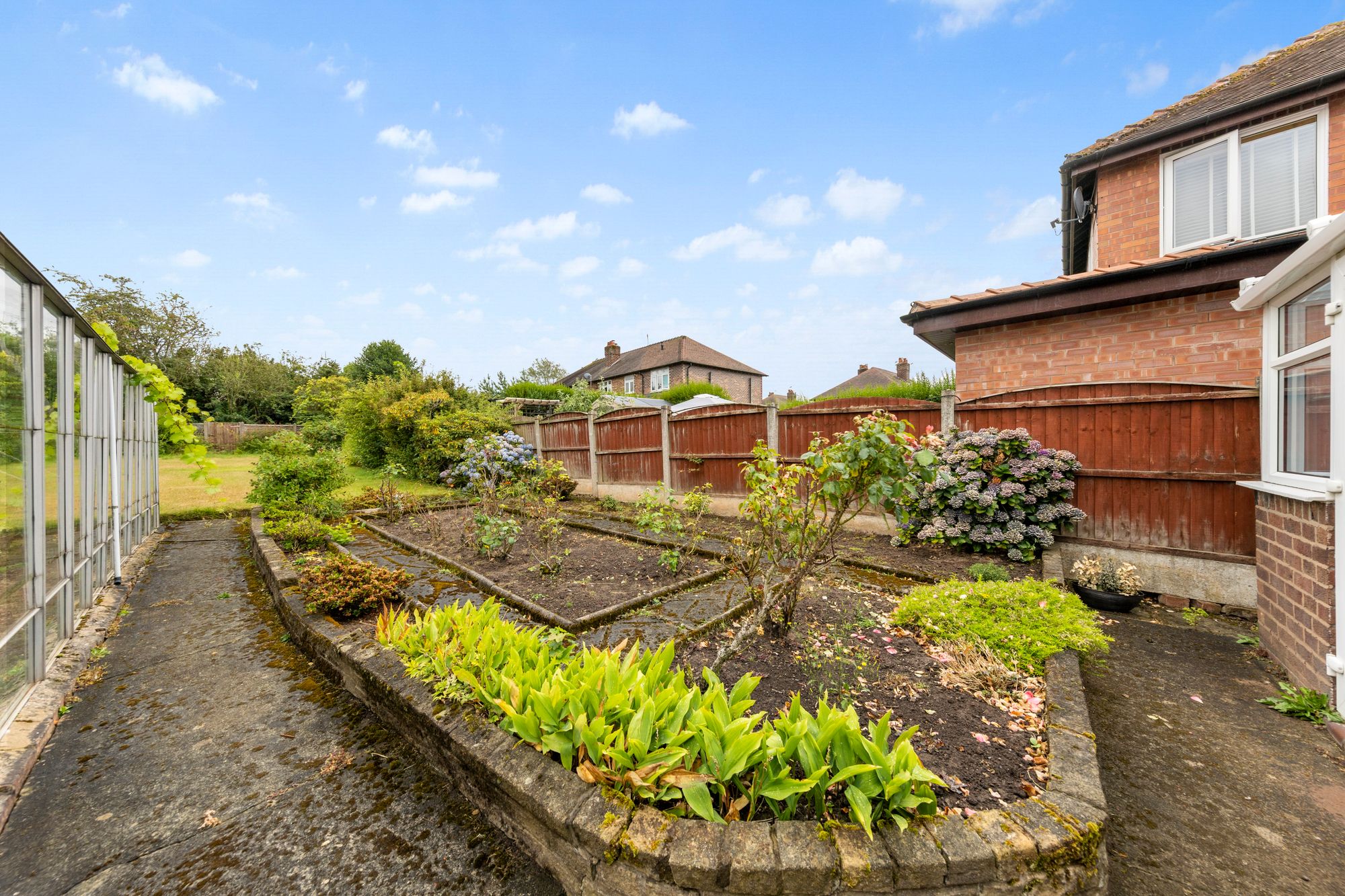 Chester Road, Stockton Heath, WA4