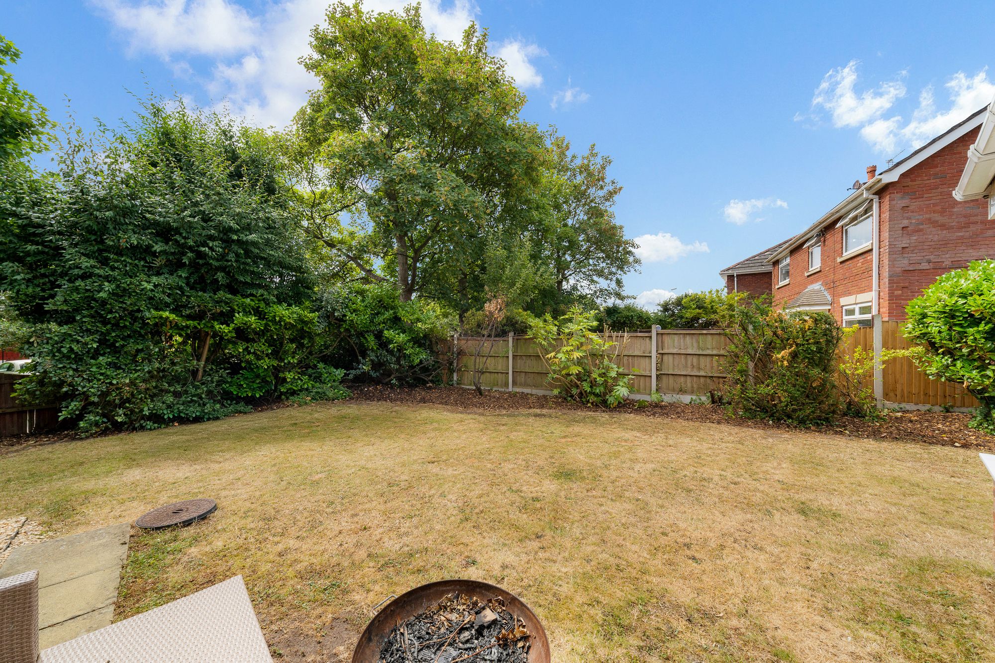 Stowe Close, Liverpool, L25