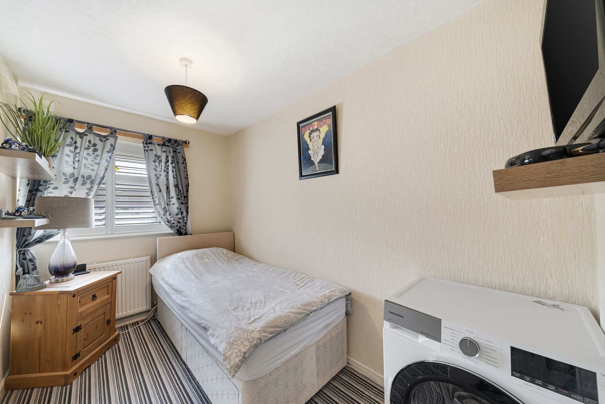 Westminster Close, Widnes, WA8