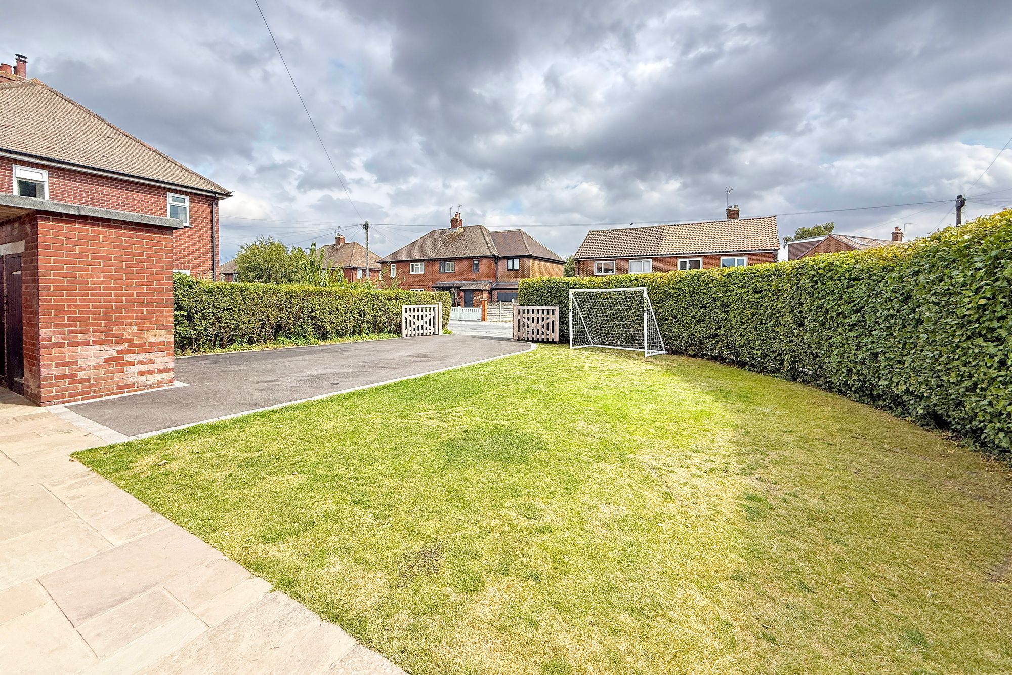 Harlow Avenue, Harrogate, HG2