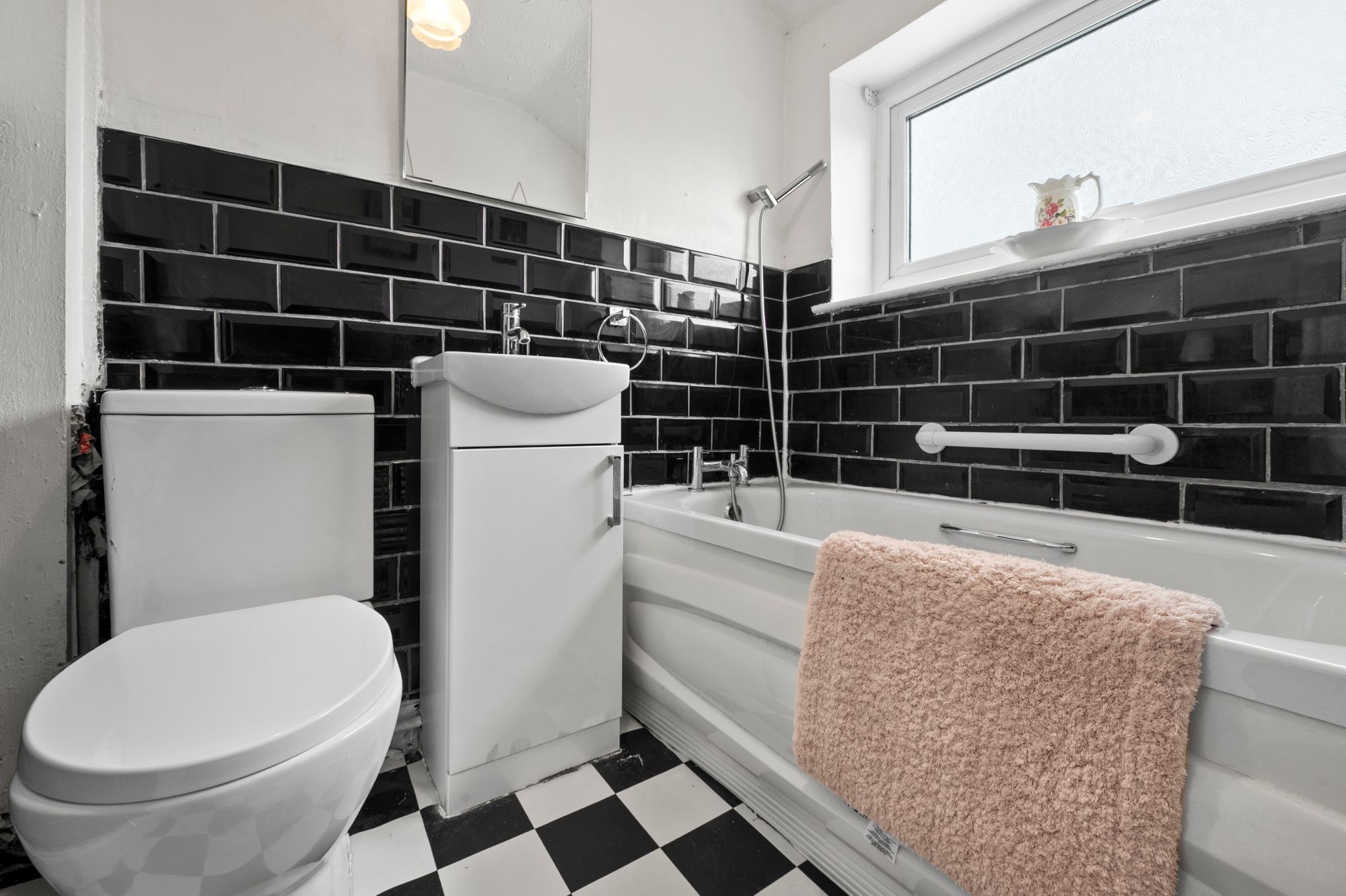 St. Winifred Road, Rainhill, L35