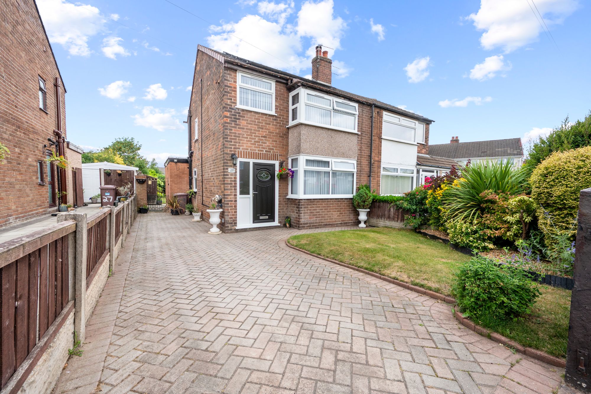 St. Winifred Road, Rainhill, L35