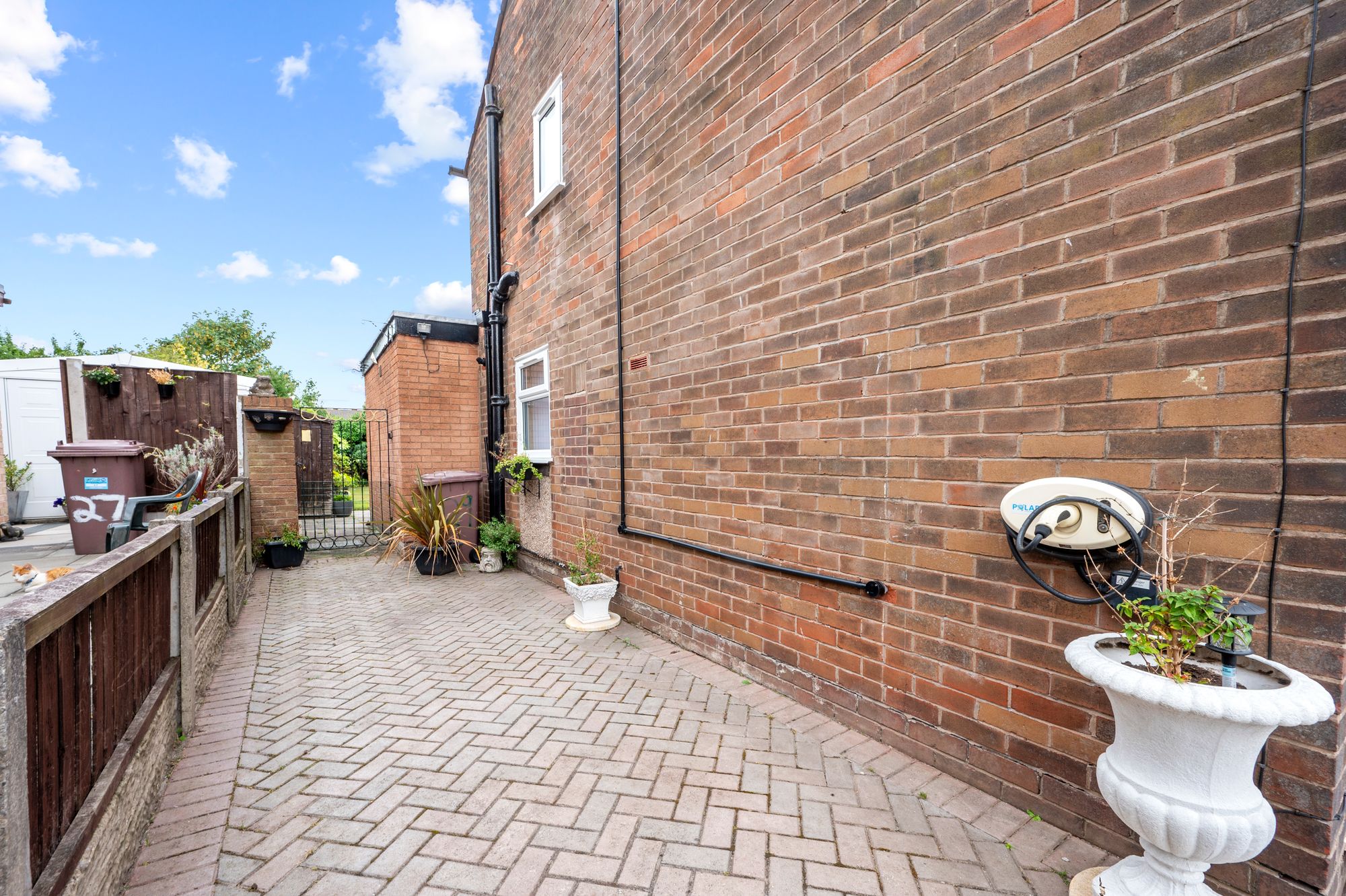 St. Winifred Road, Rainhill, L35