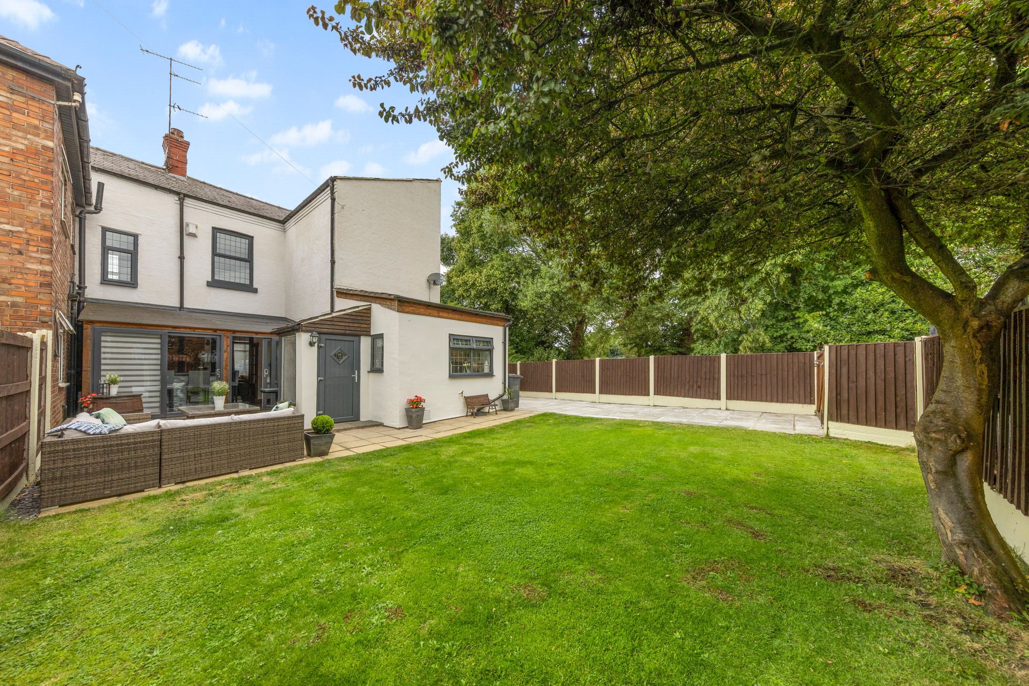 Winwick Road, Warrington, WA2