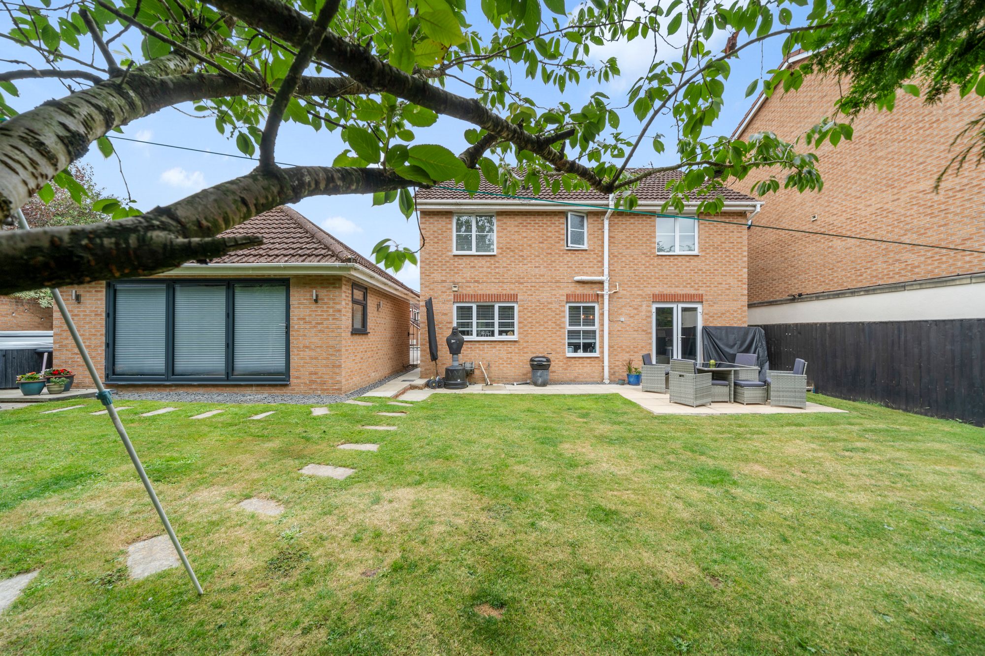 Wateredge Close, Leigh, WN7