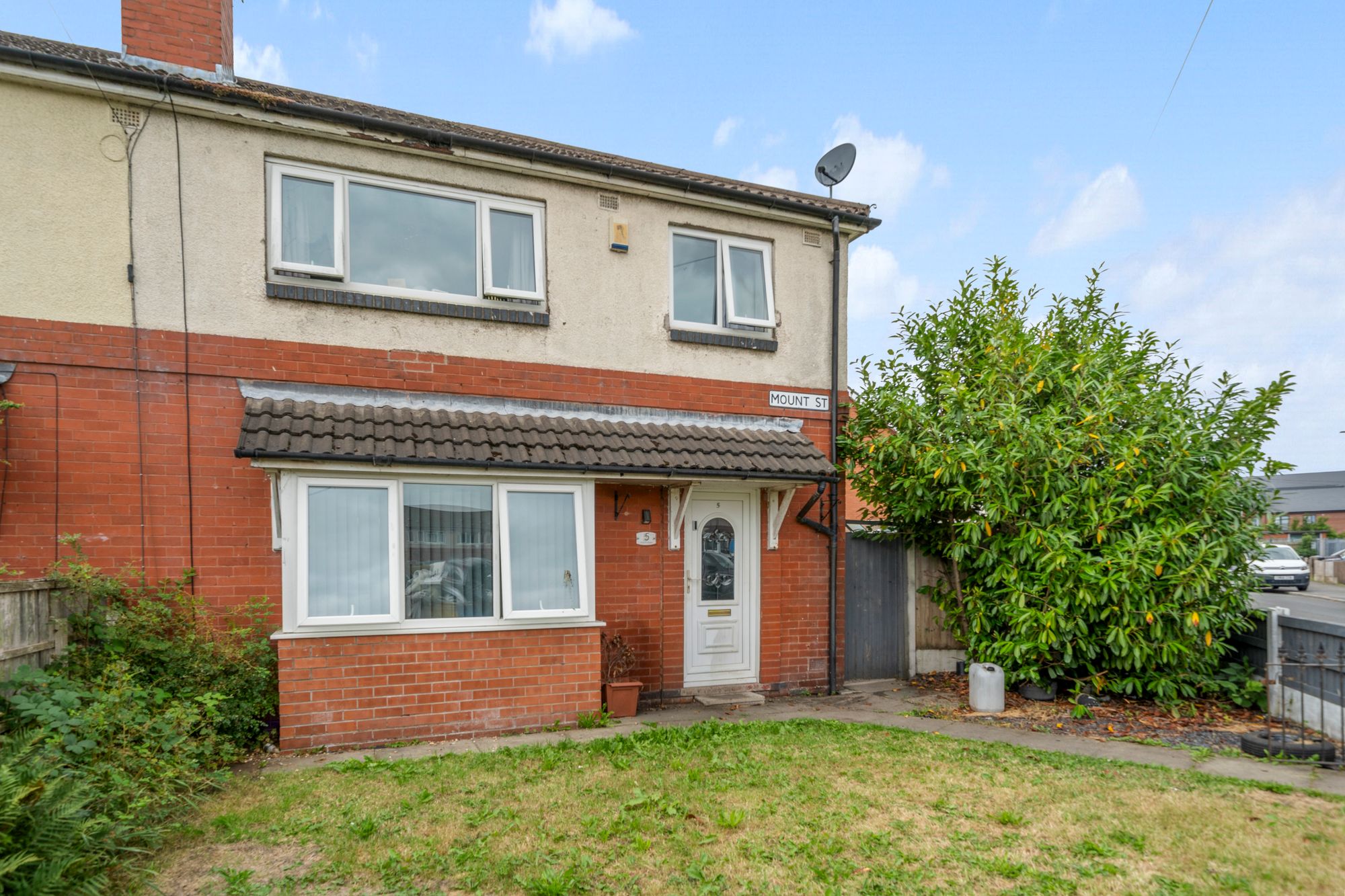 Mount Street, Leigh, WN7