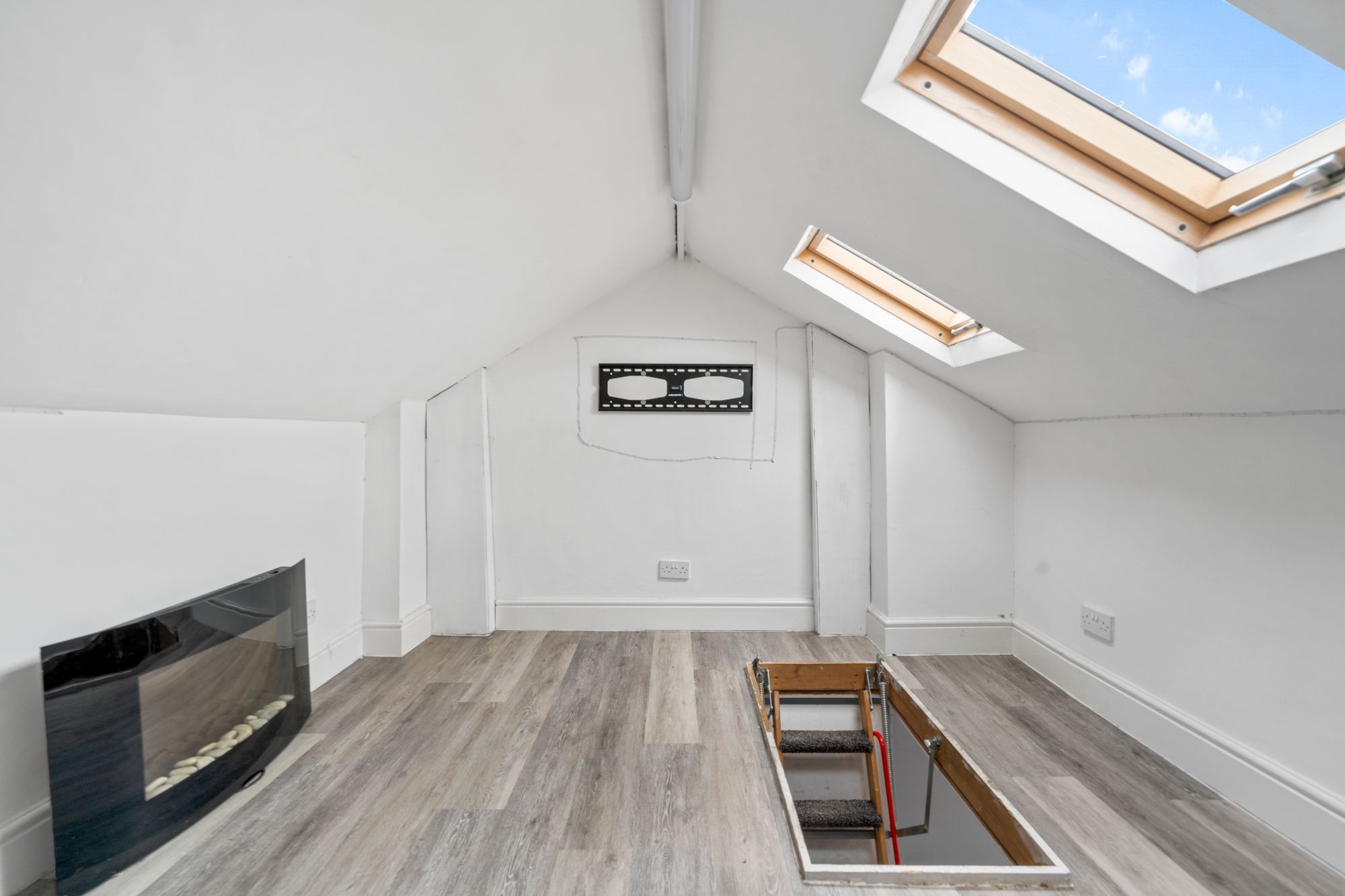 Mount Street, Leigh, WN7