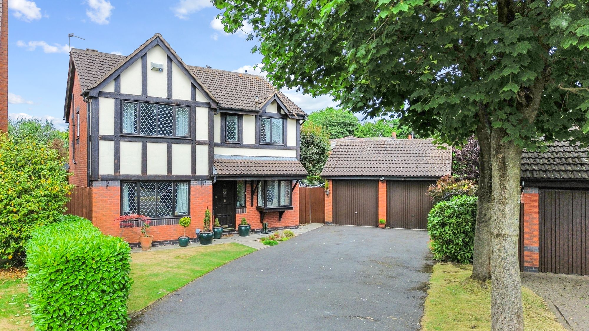 Wendlebury Close, Leigh, WN7