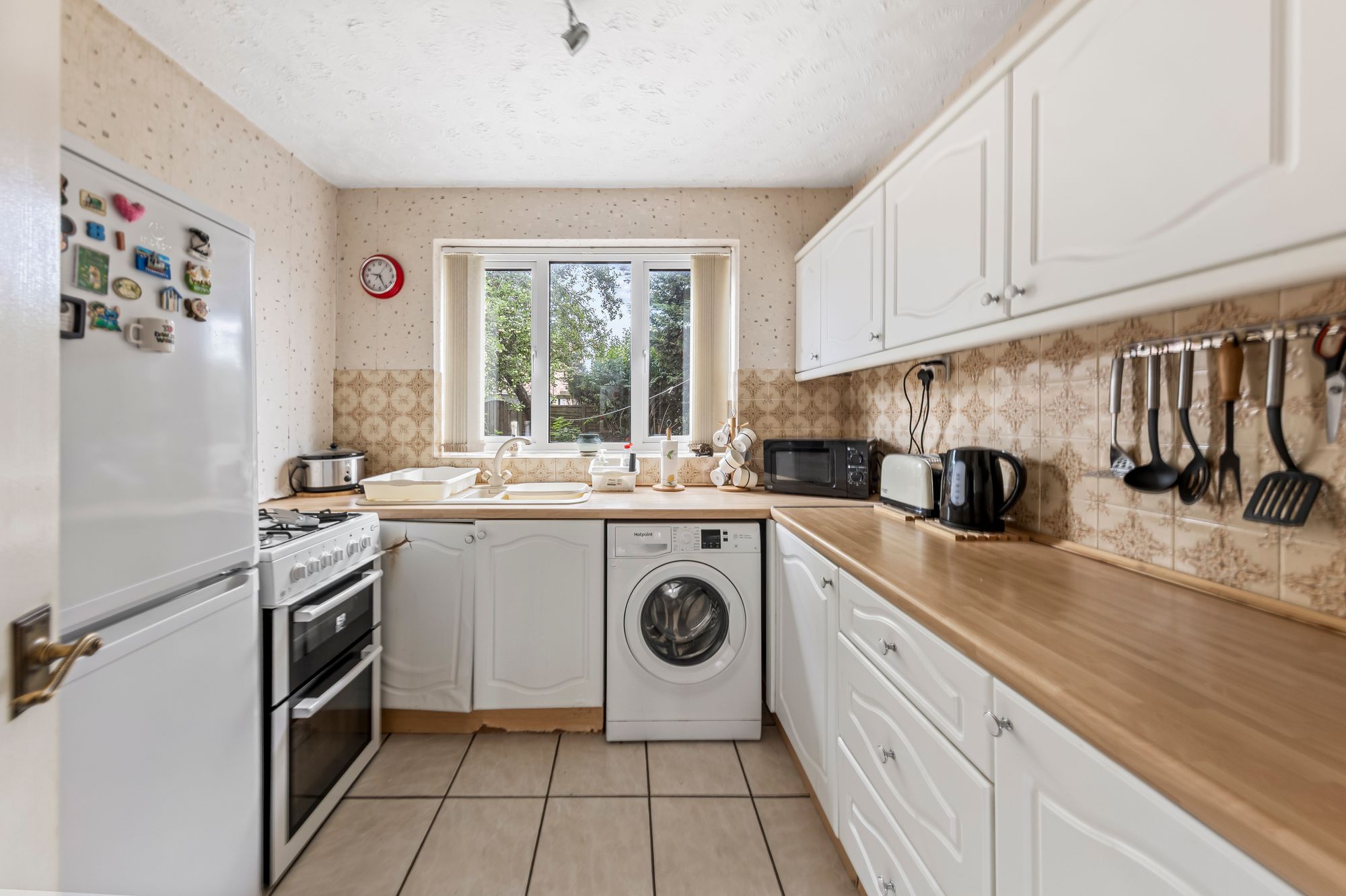 Ronald Drive, Fearnhead, WA2