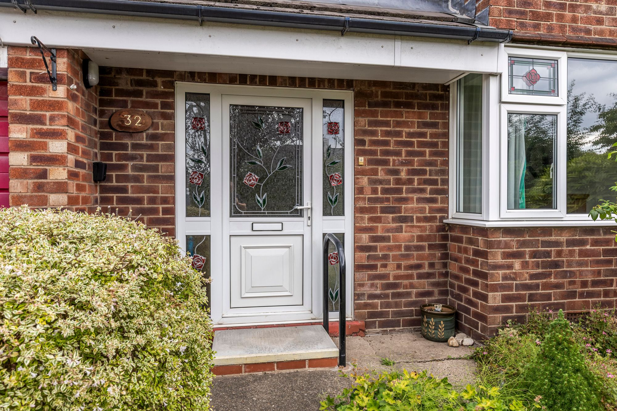Ronald Drive, Fearnhead, WA2