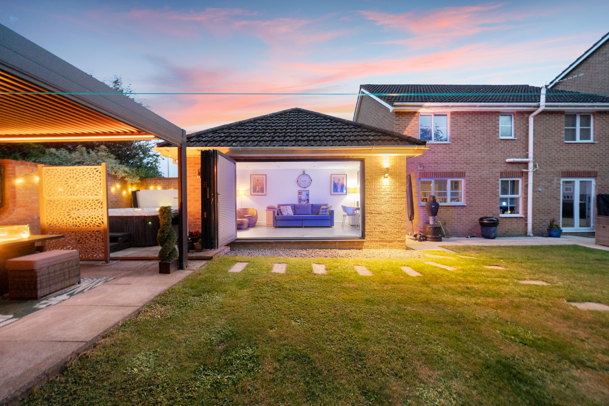Wateredge Close, Leigh, WN7