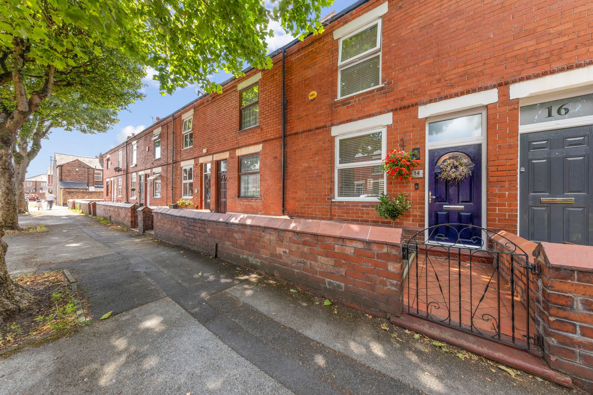 Pinewood Avenue, Warrington, WA1