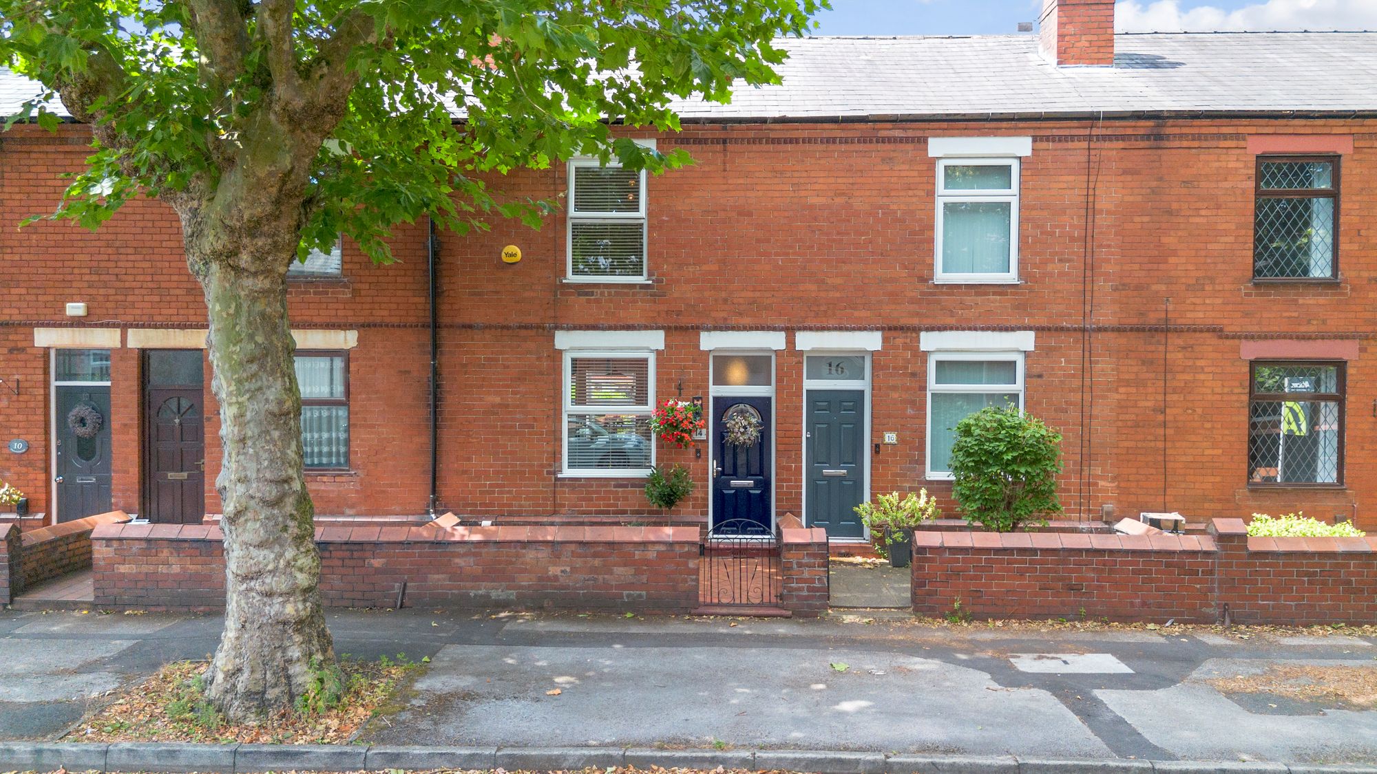 Pinewood Avenue, Warrington, WA1