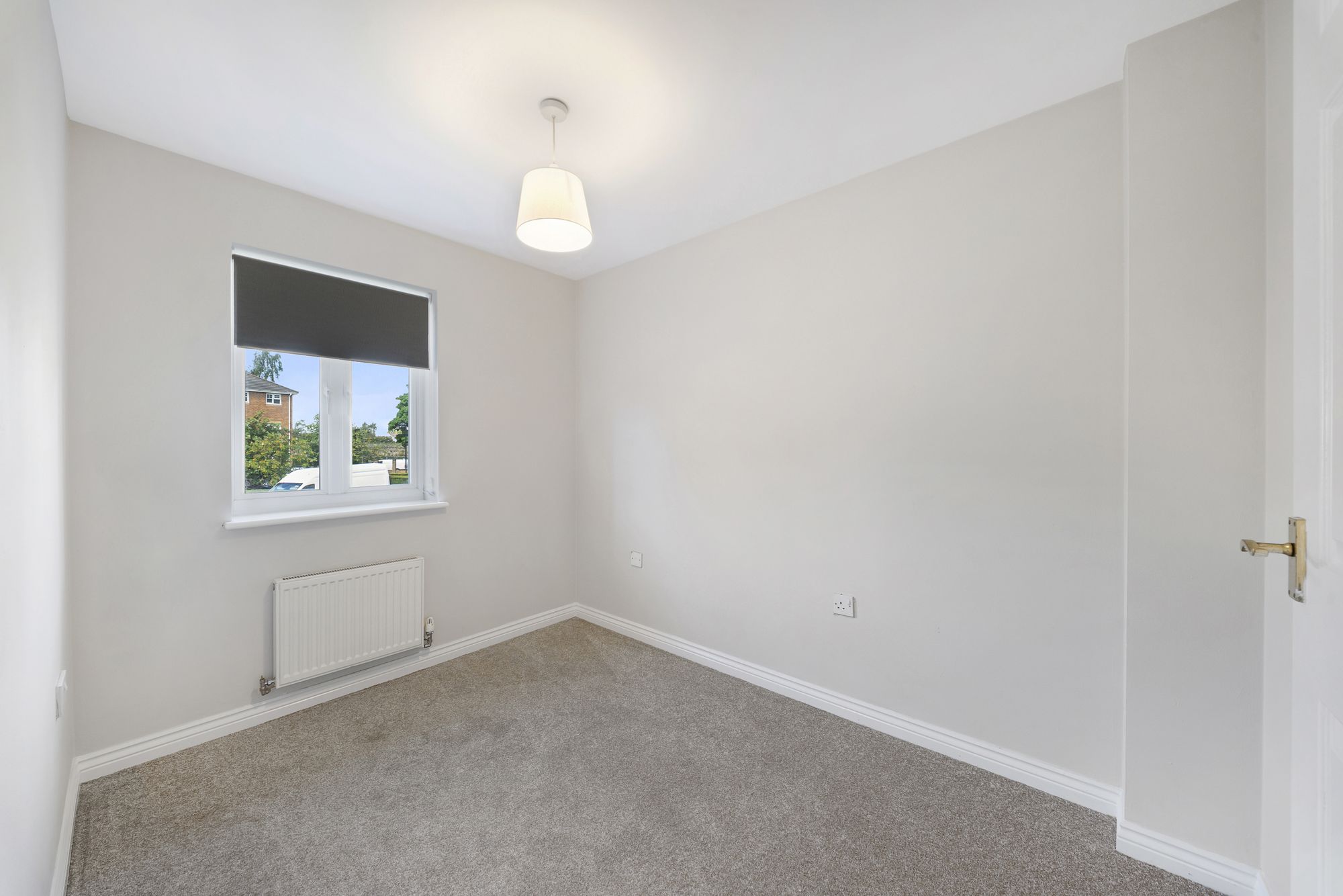 Hampton Court Way, Widnes, WA8