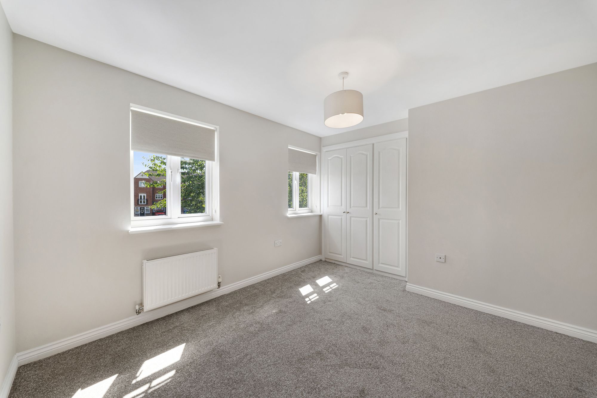 Hampton Court Way, Widnes, WA8