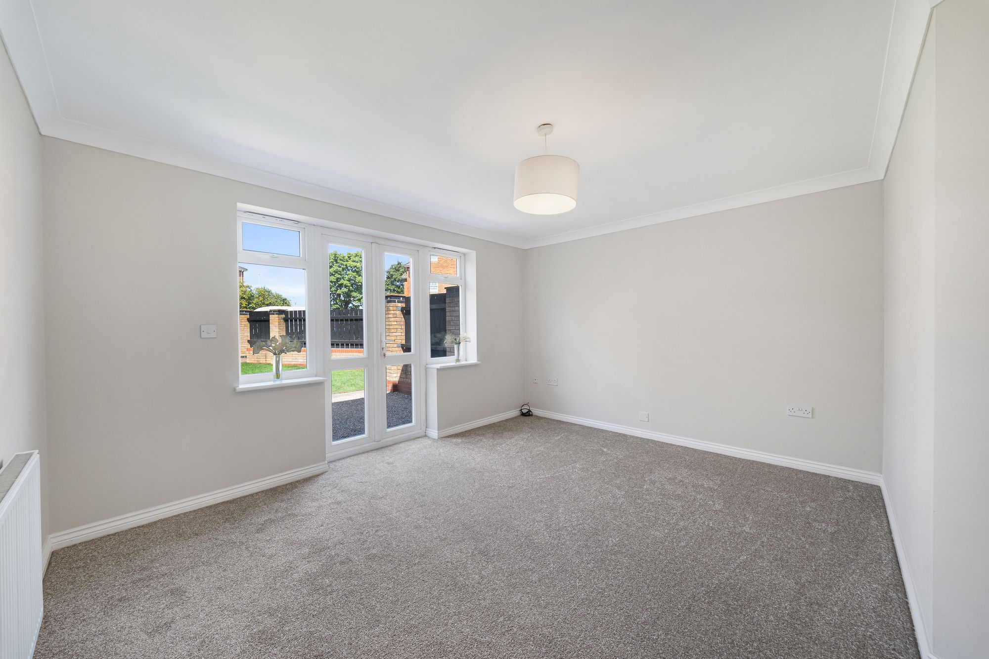 Hampton Court Way, Widnes, WA8