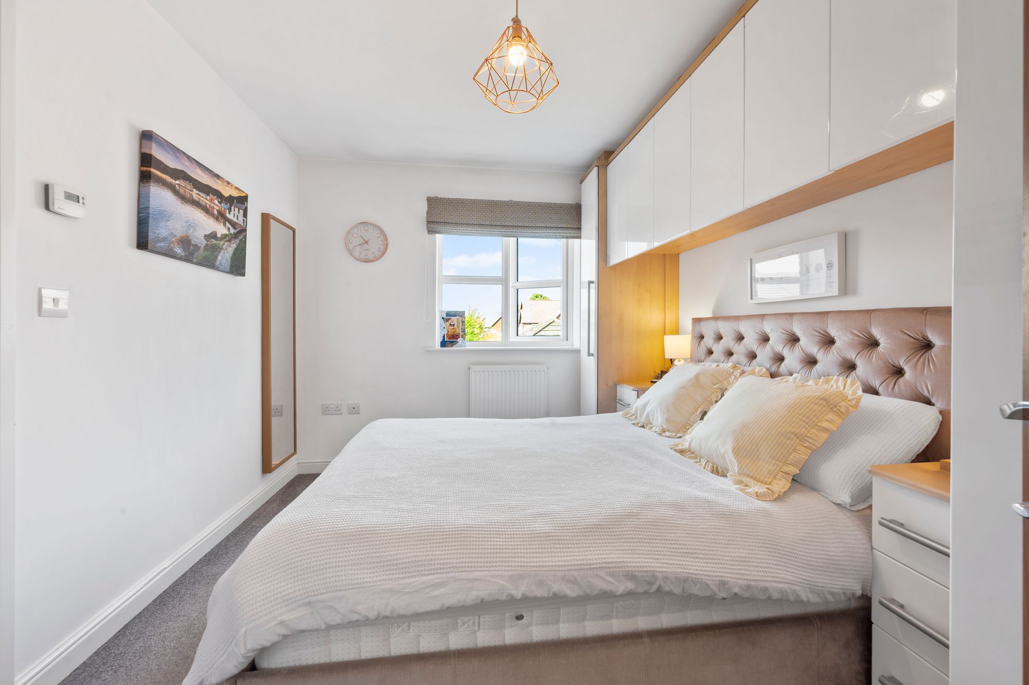 Commissioner Square, Paddington, WA1