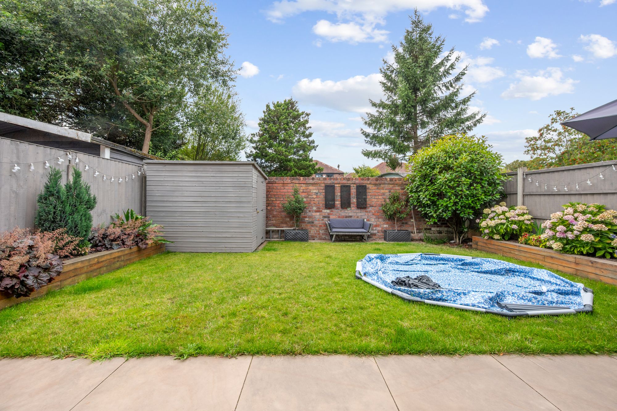 Leach Lane, Sutton Leach, WA9