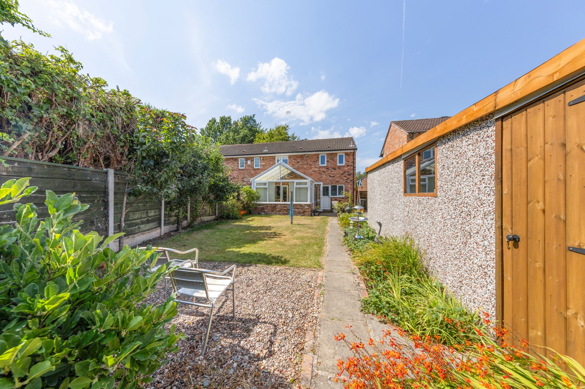 Darnaway Close, Birchwood, WA3