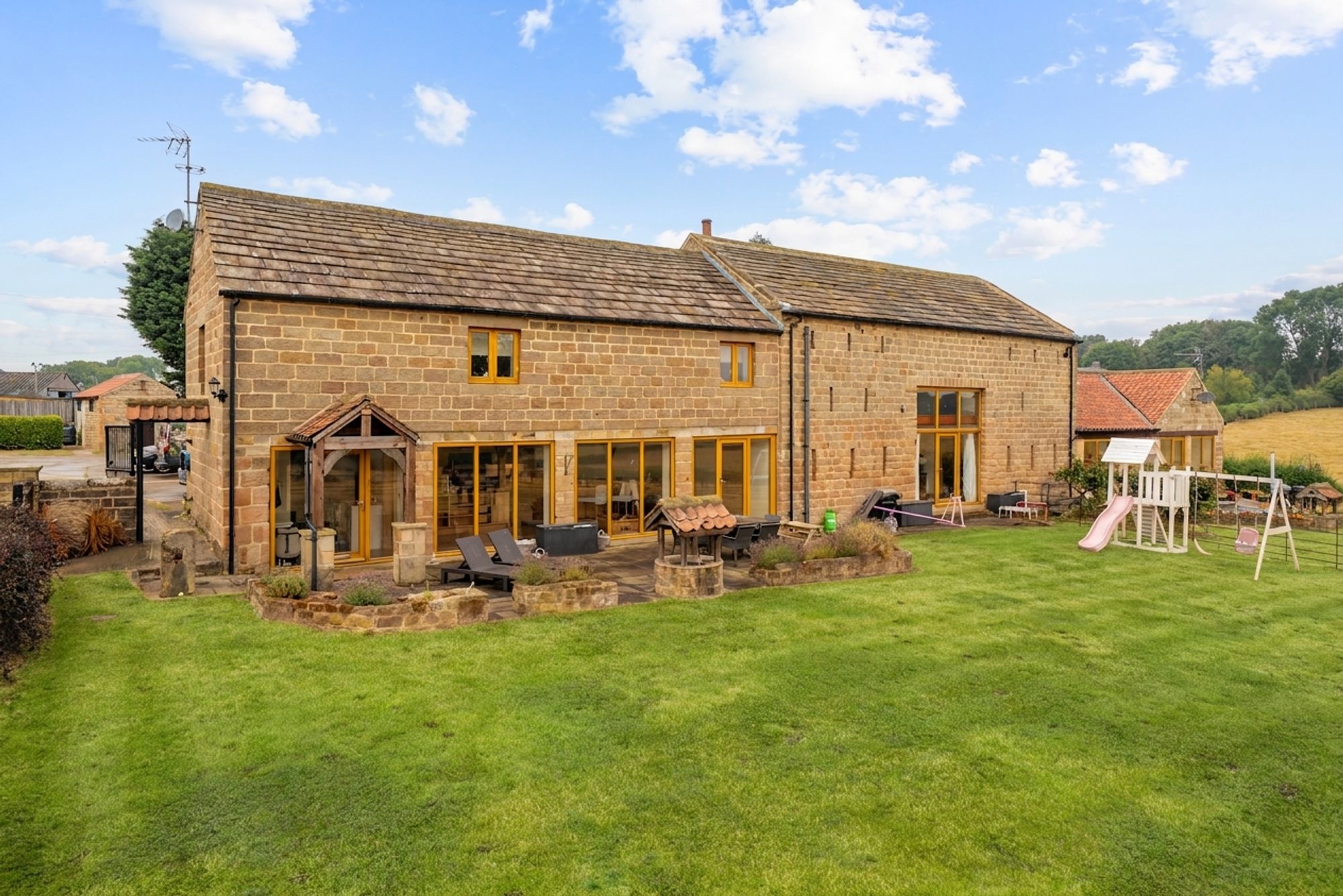 Thistle Hill, Thistle Hill Farm, HG5