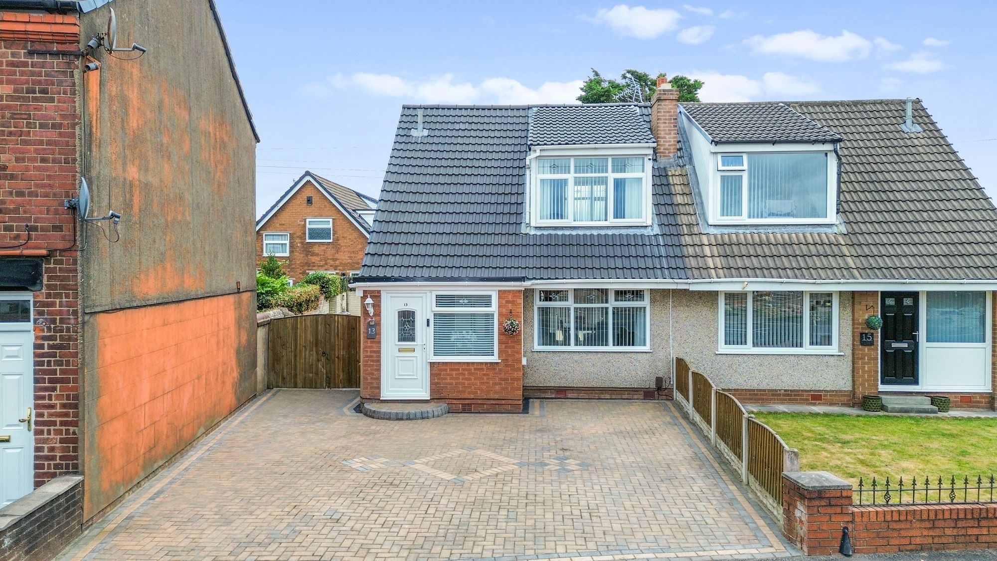 Lowfield Lane, St. Helens, WA9