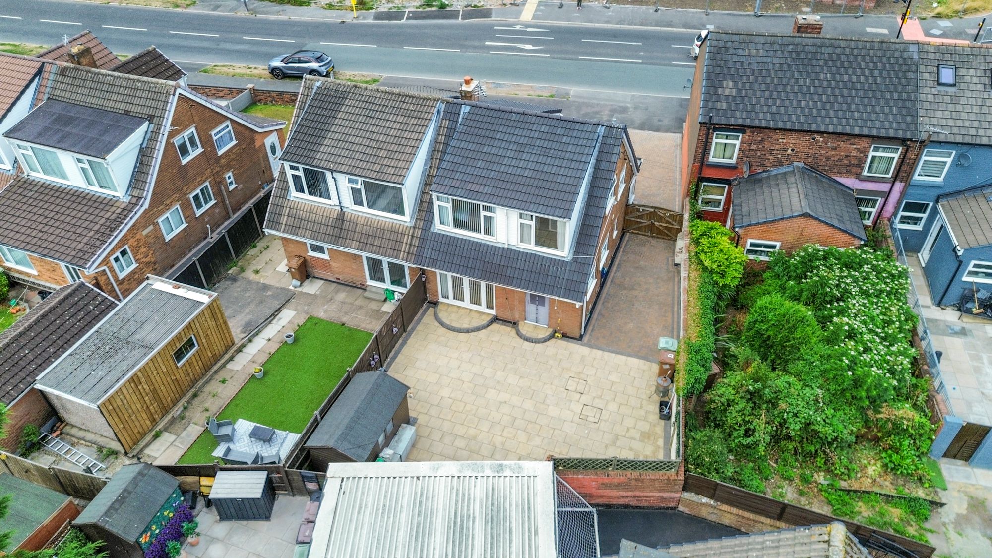 Lowfield Lane, St. Helens, WA9