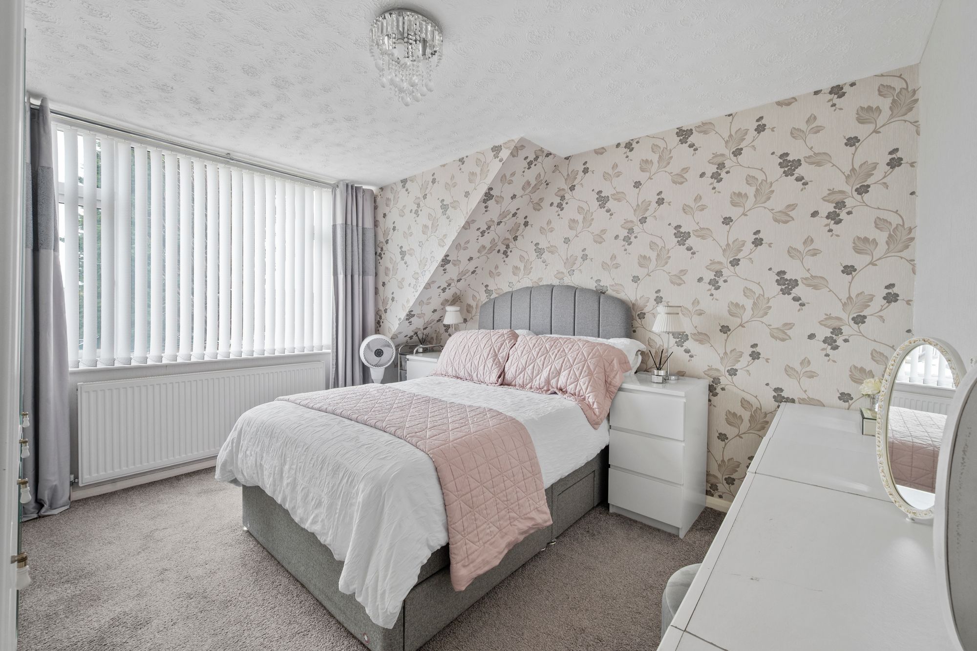 Lowfield Lane, St. Helens, WA9