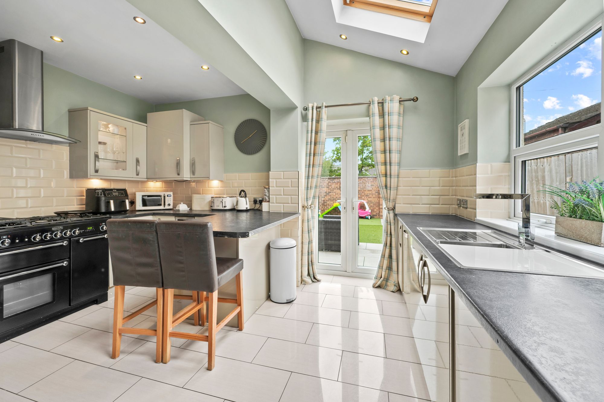 Liverpool Road, Haydock, WA11
