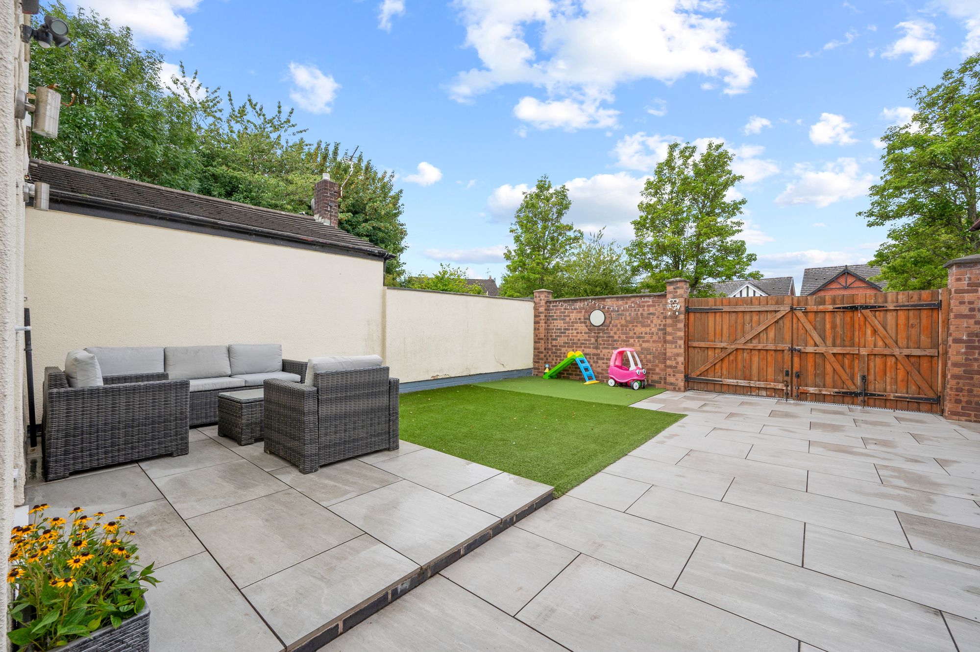 Liverpool Road, Haydock, WA11