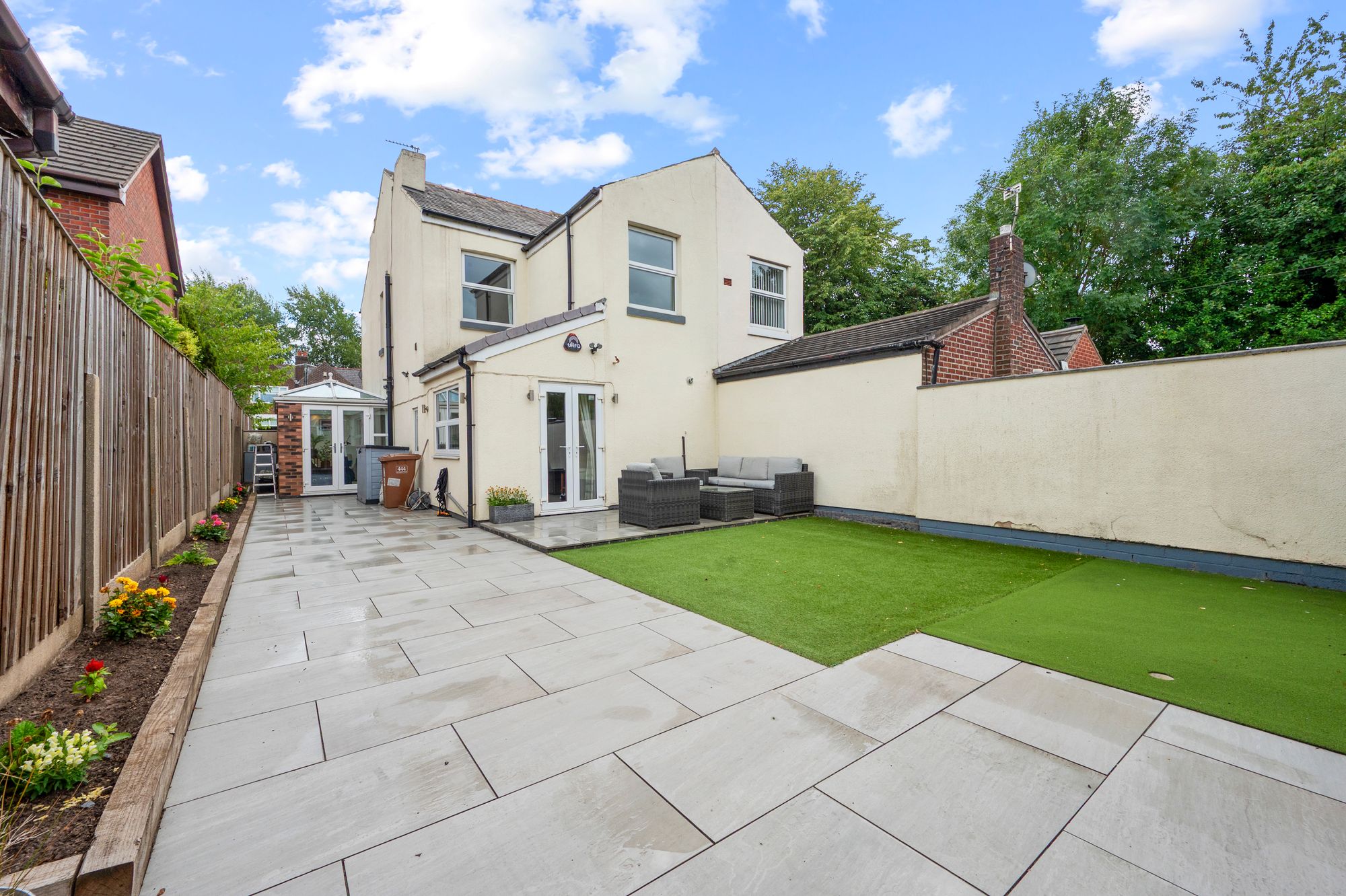 Liverpool Road, Haydock, WA11
