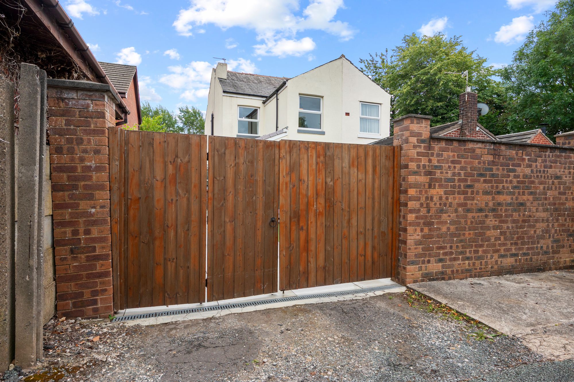 Liverpool Road, Haydock, WA11